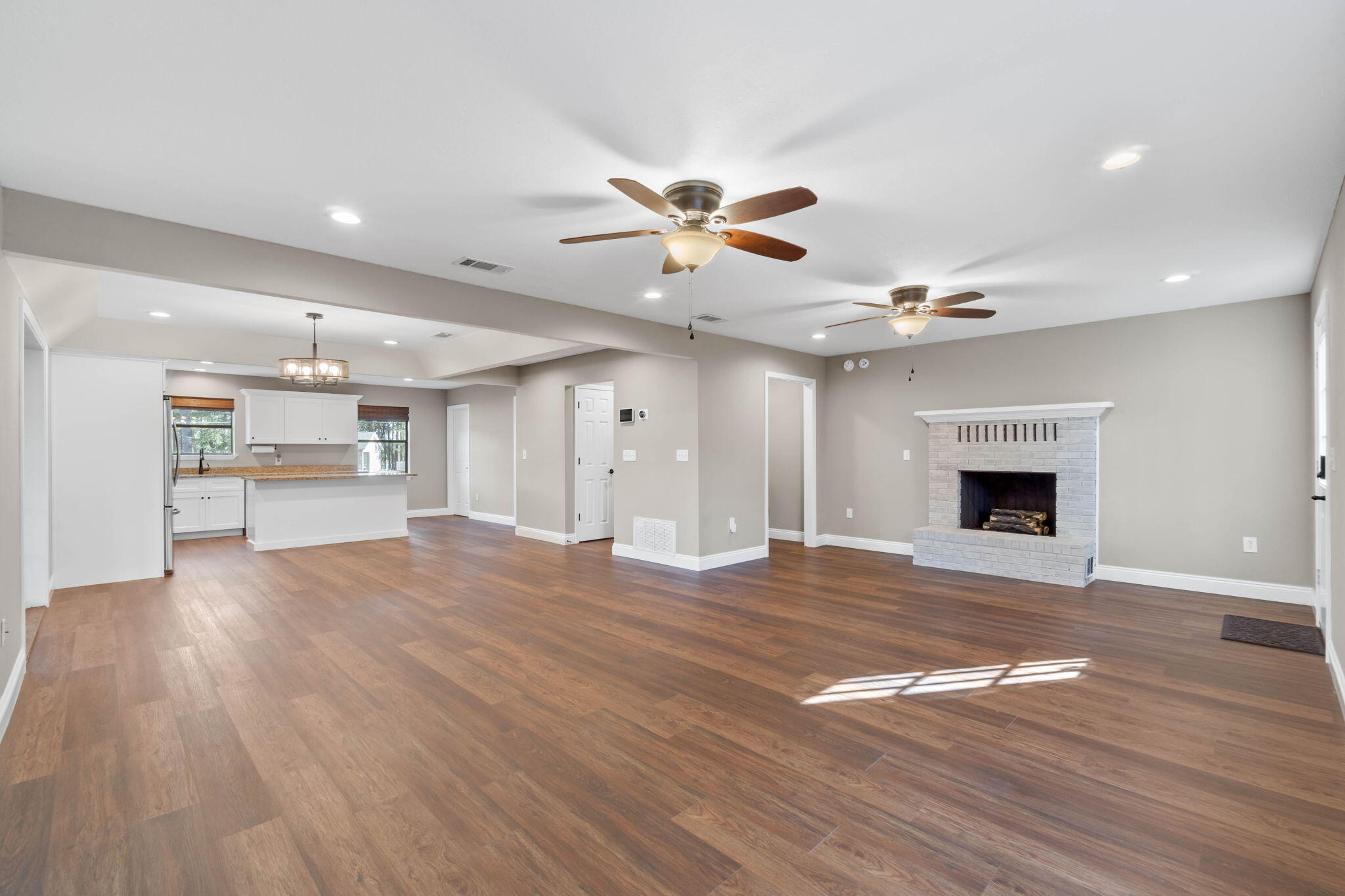 GRANDVIEW HEIGHTS - Residential Lease