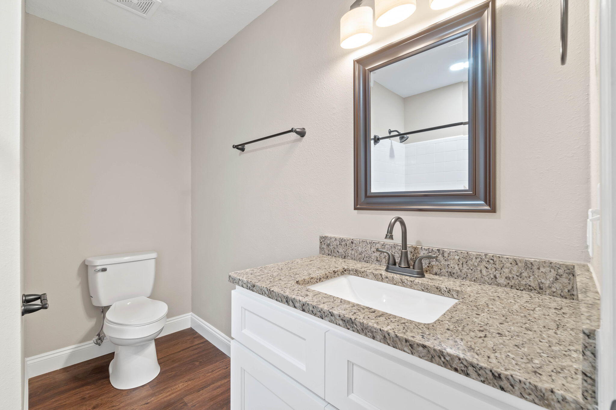 GRANDVIEW HEIGHTS - Residential Lease