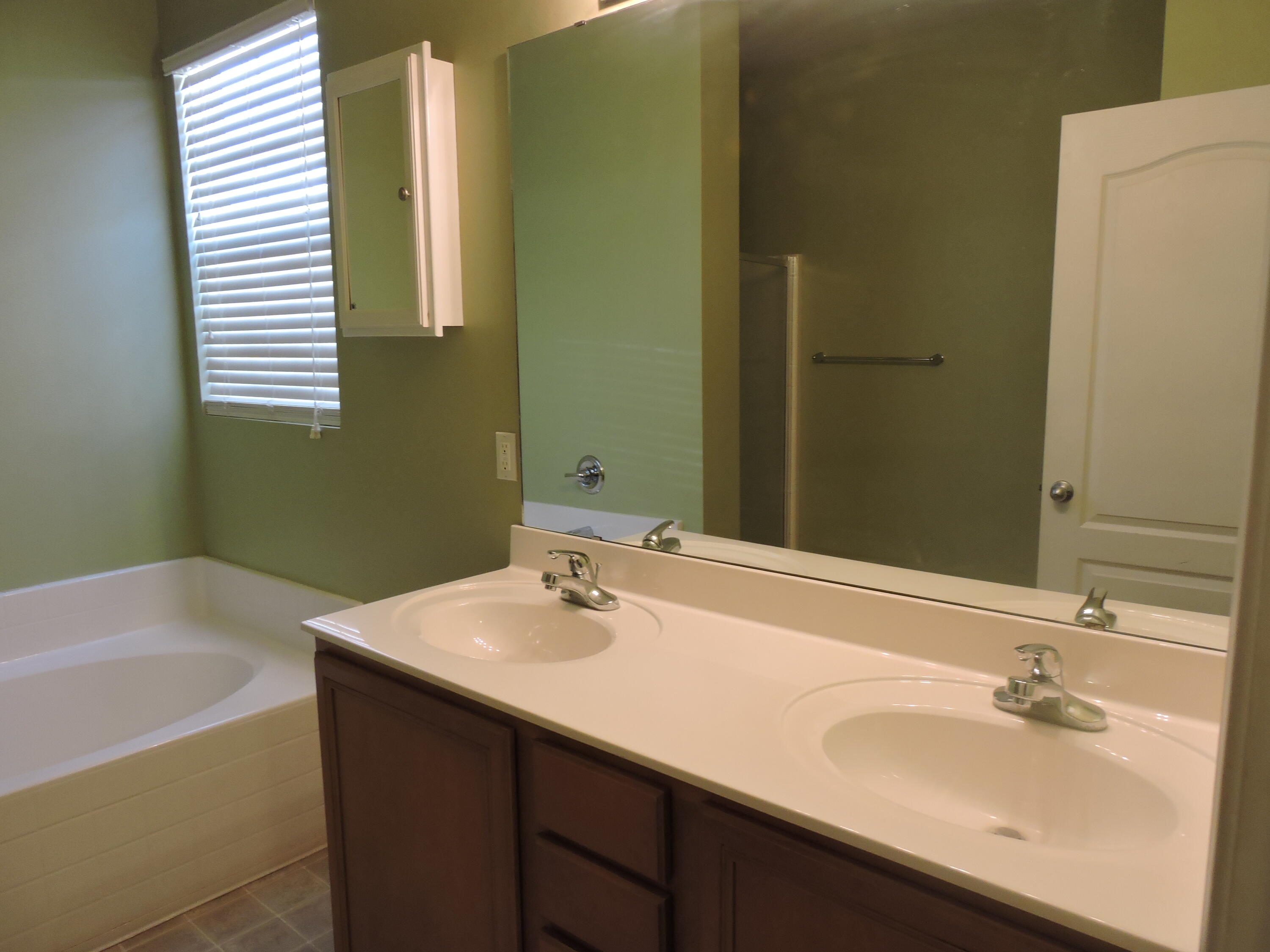 SANDY RIDGE ESTATES - Residential Lease