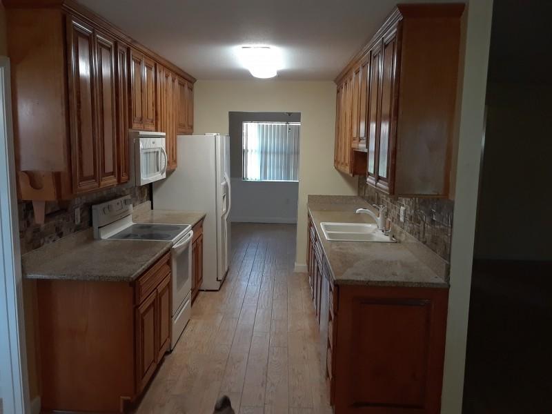 TIMBERLAKE ESTATES - Residential