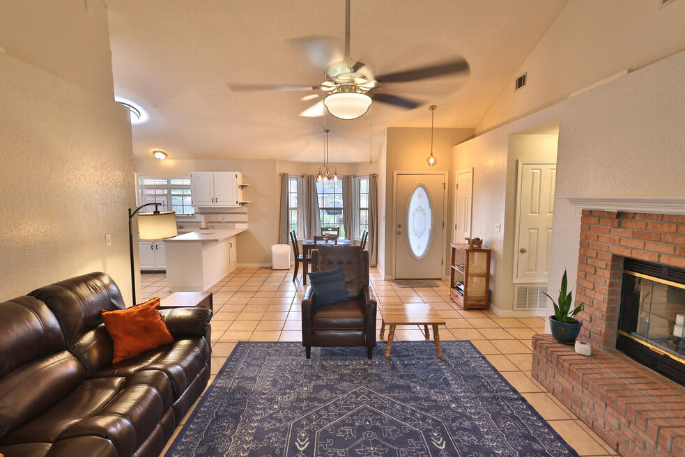CORONADO VILLAGE PH 1 - Residential