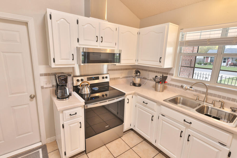 CORONADO VILLAGE PH 1 - Residential