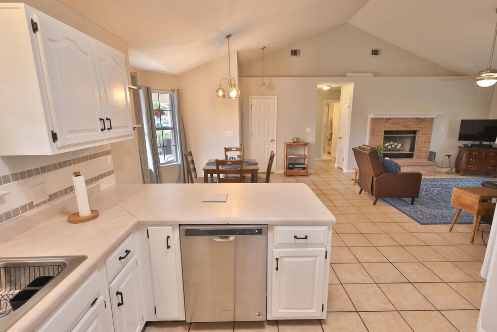 CORONADO VILLAGE PH 1 - Residential