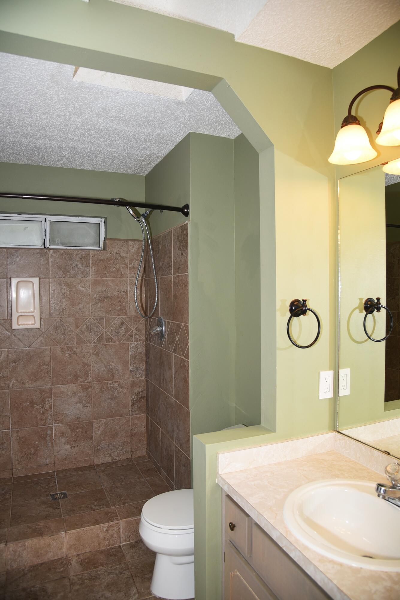 PARKWOOD AT BLUEWATER BAY - Residential Lease