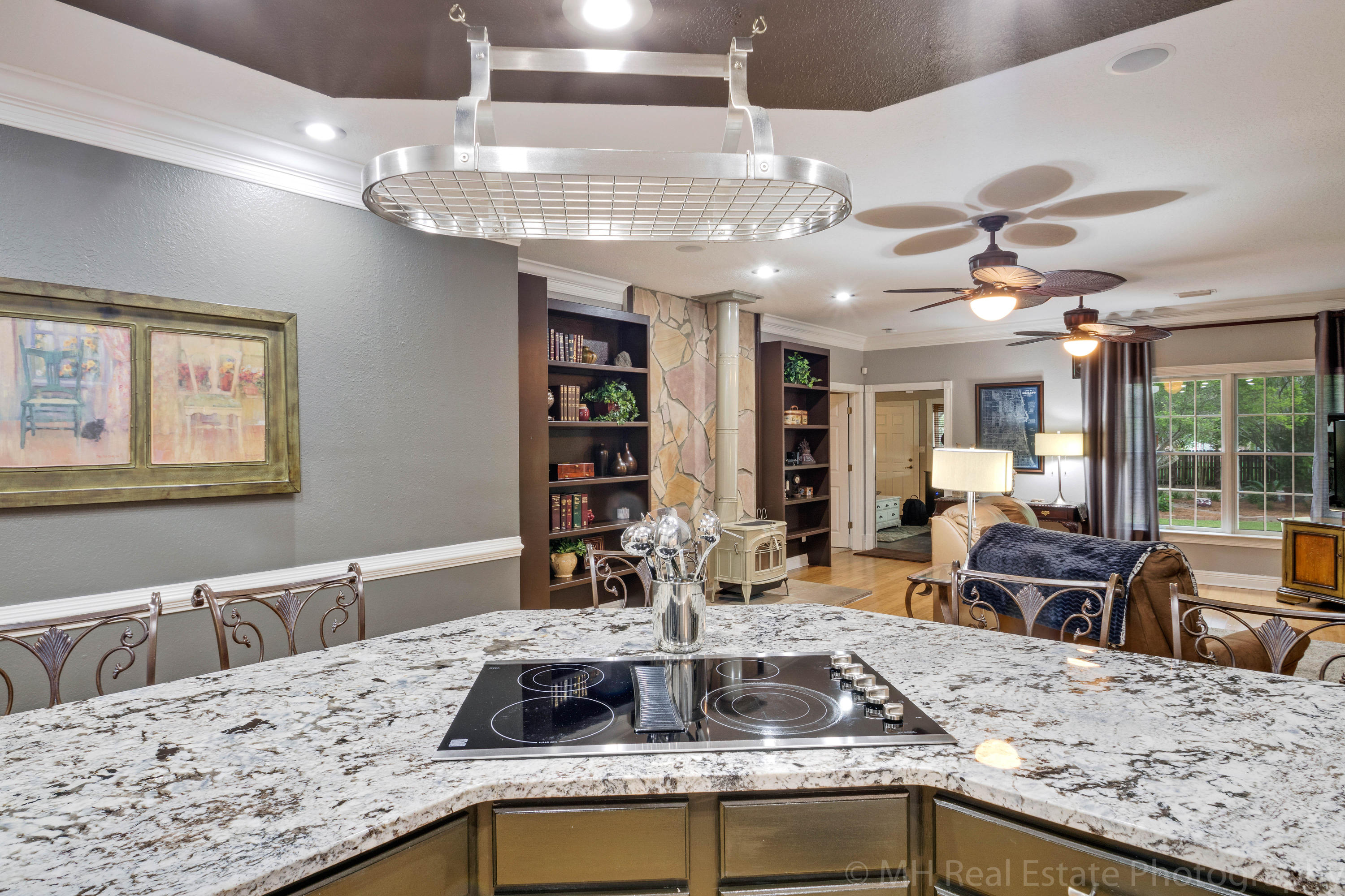 DANA POINTE - Residential