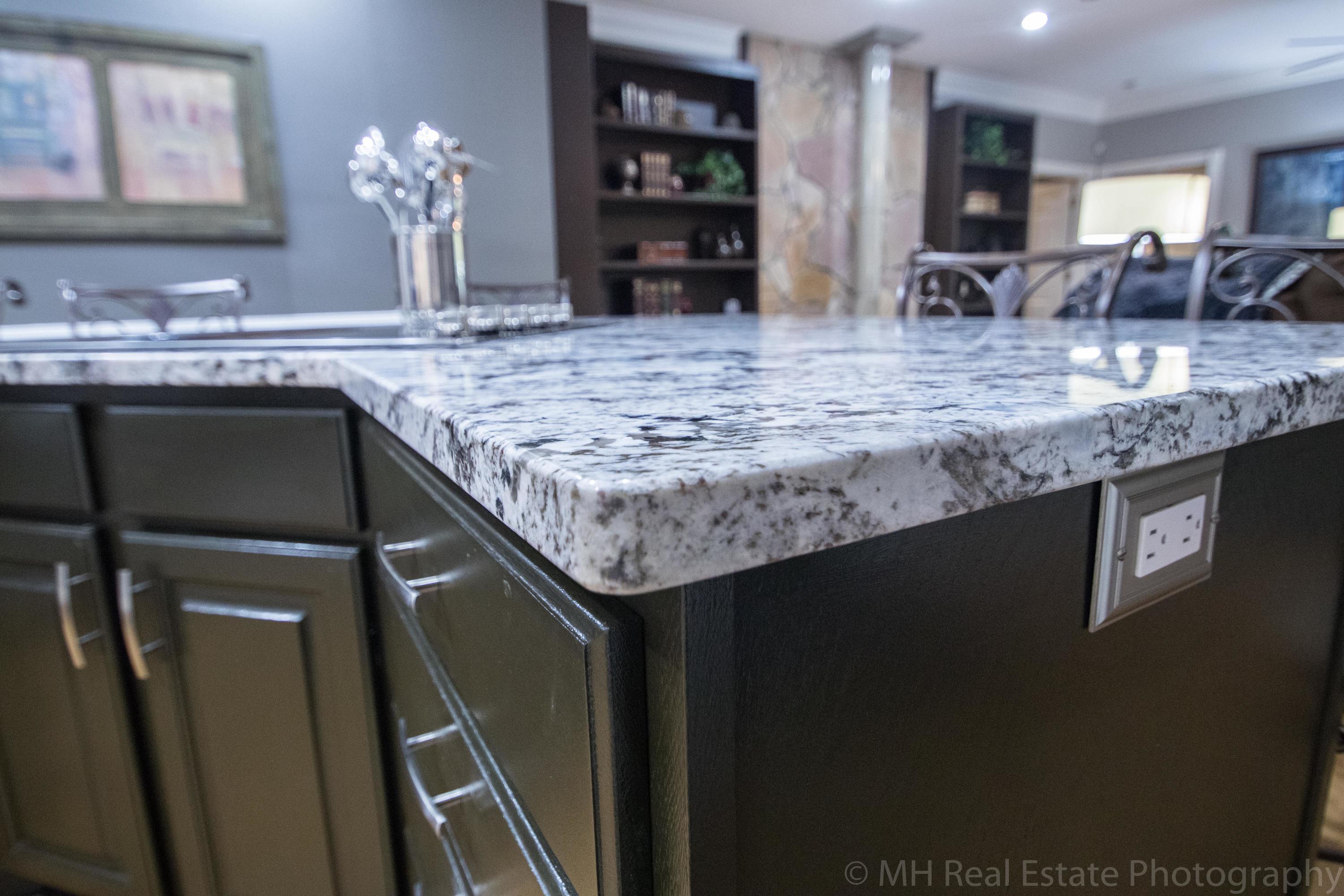 DANA POINTE - Residential