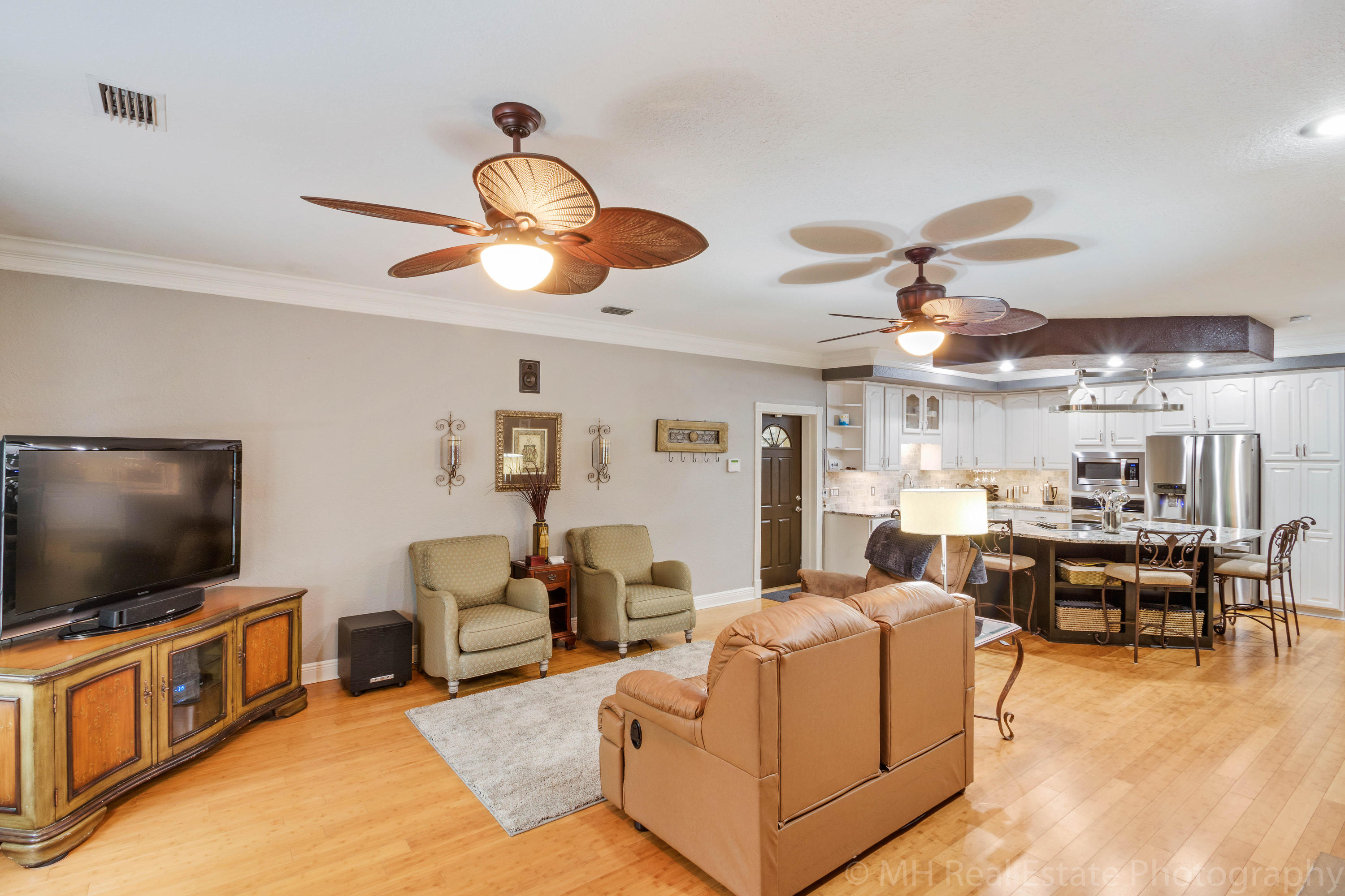 DANA POINTE - Residential