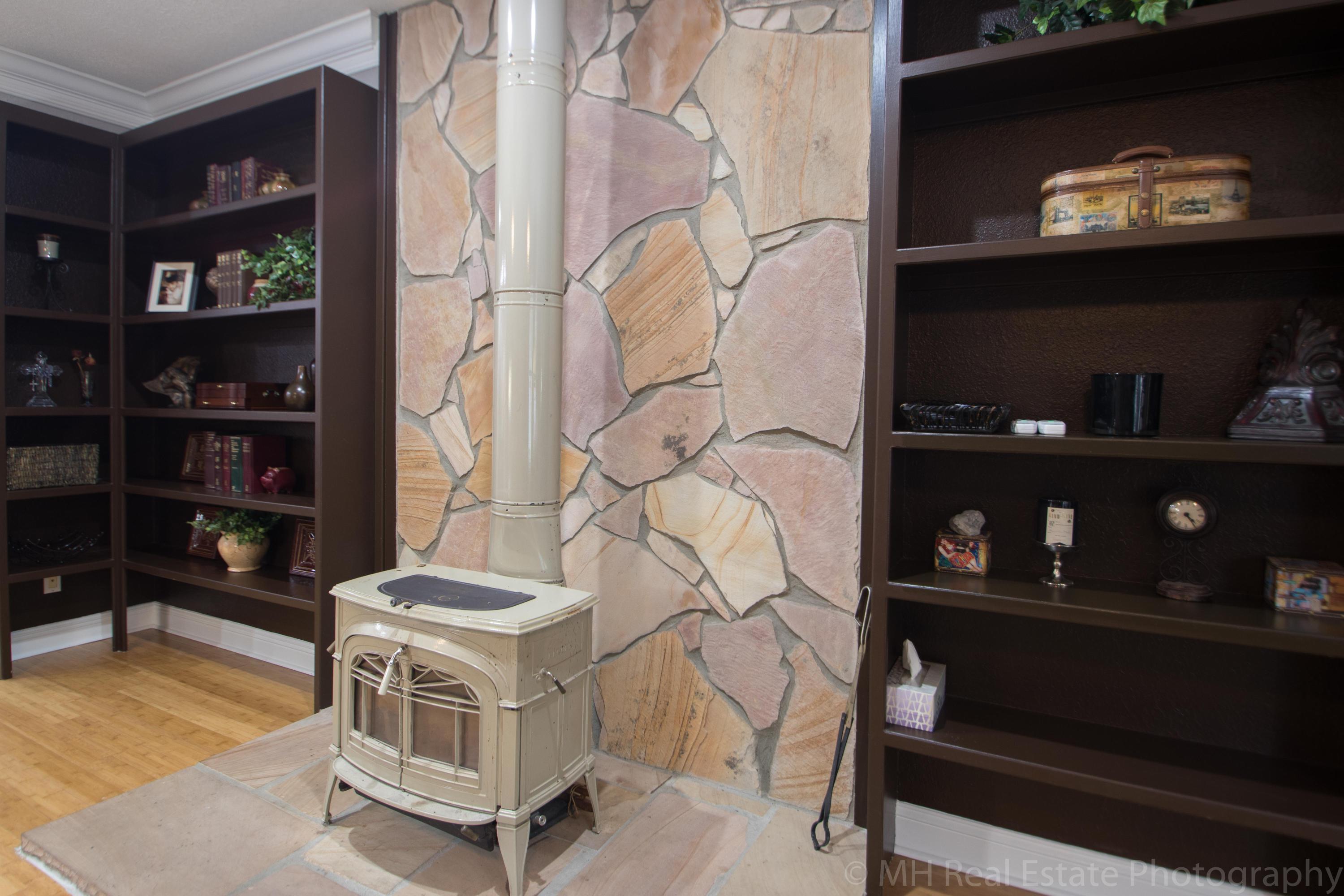 DANA POINTE - Residential