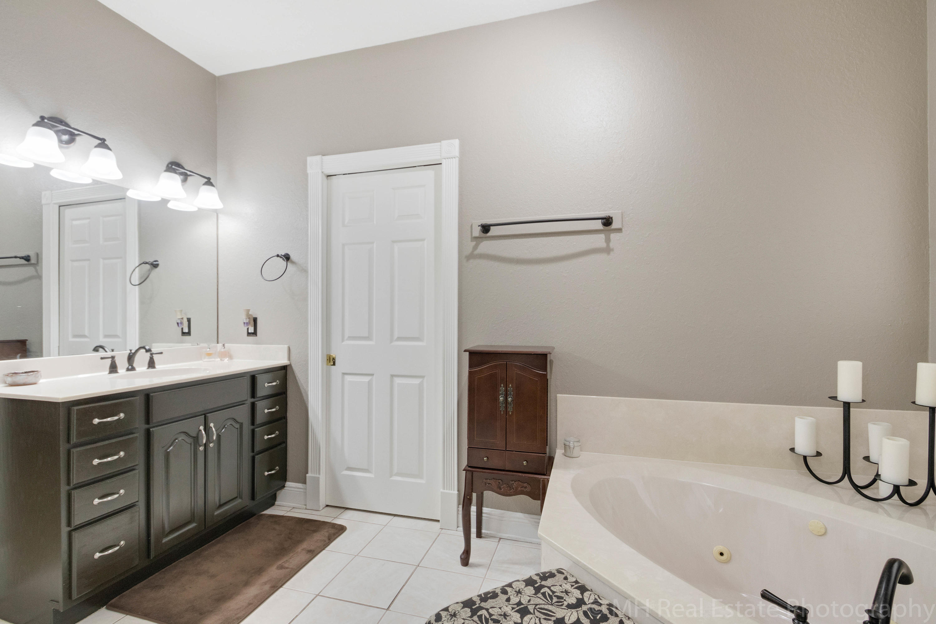 DANA POINTE - Residential