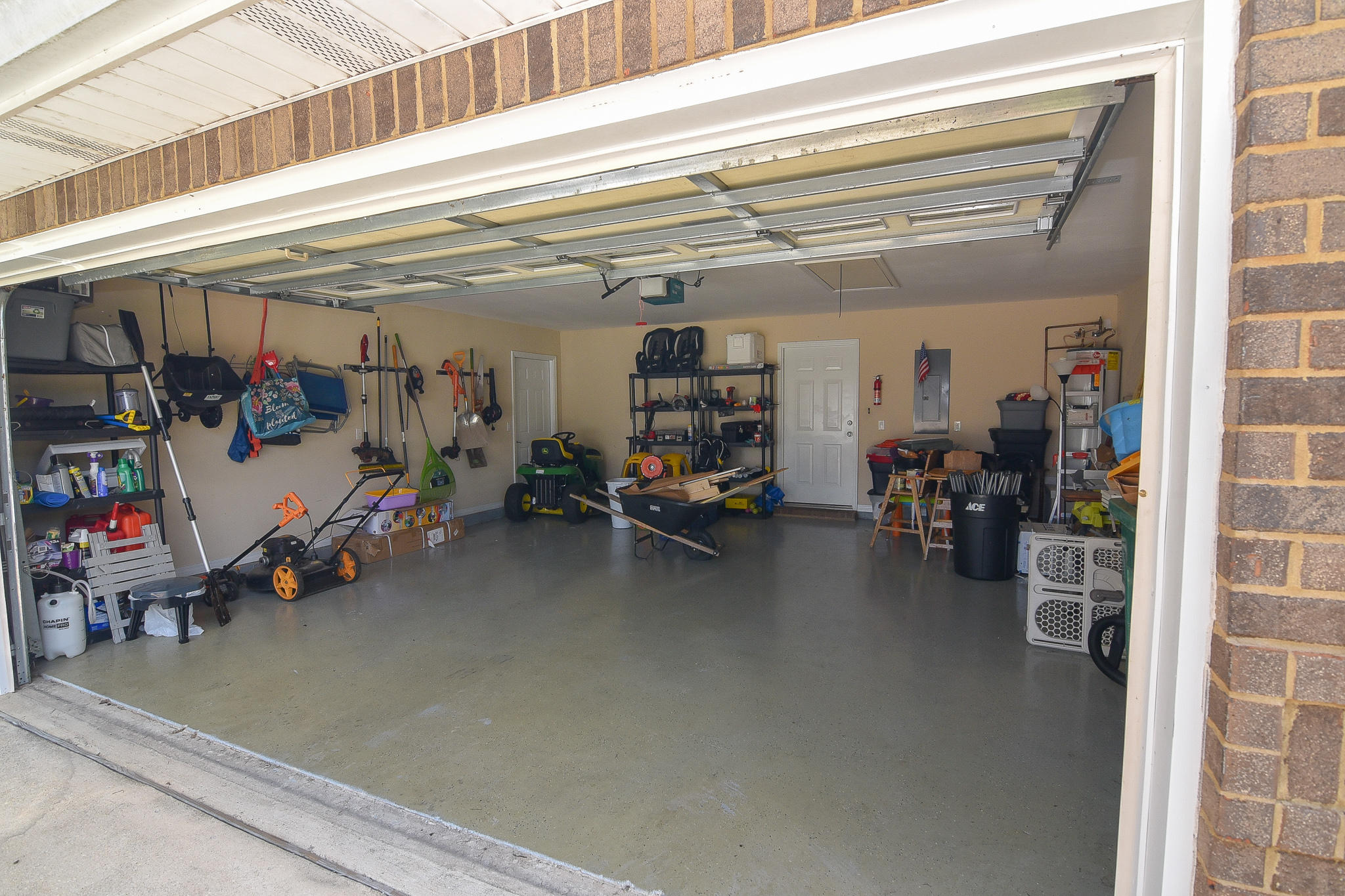 CREEKS EDGE THE - Residential