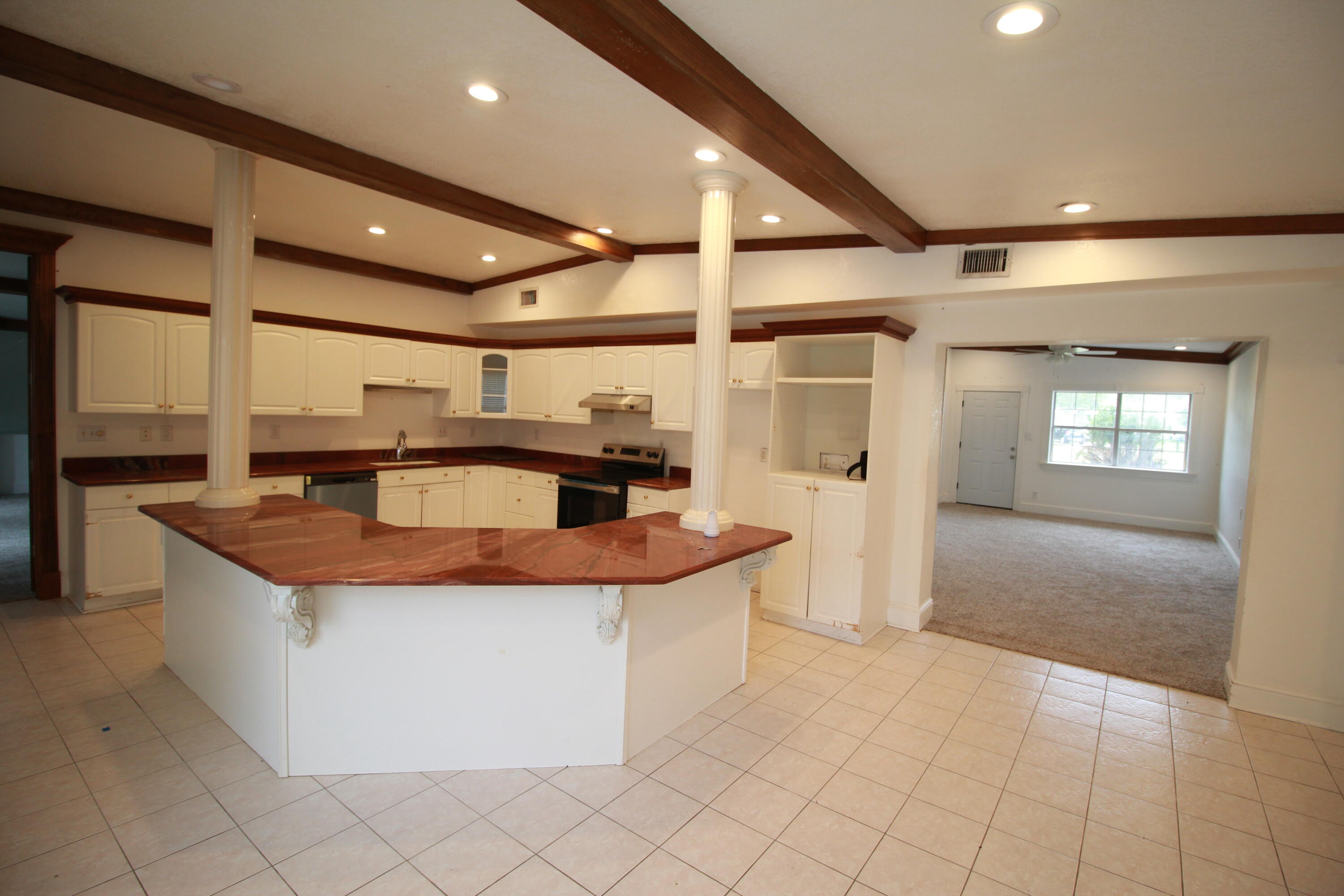 GARNIERS BEACH 2ND - Residential