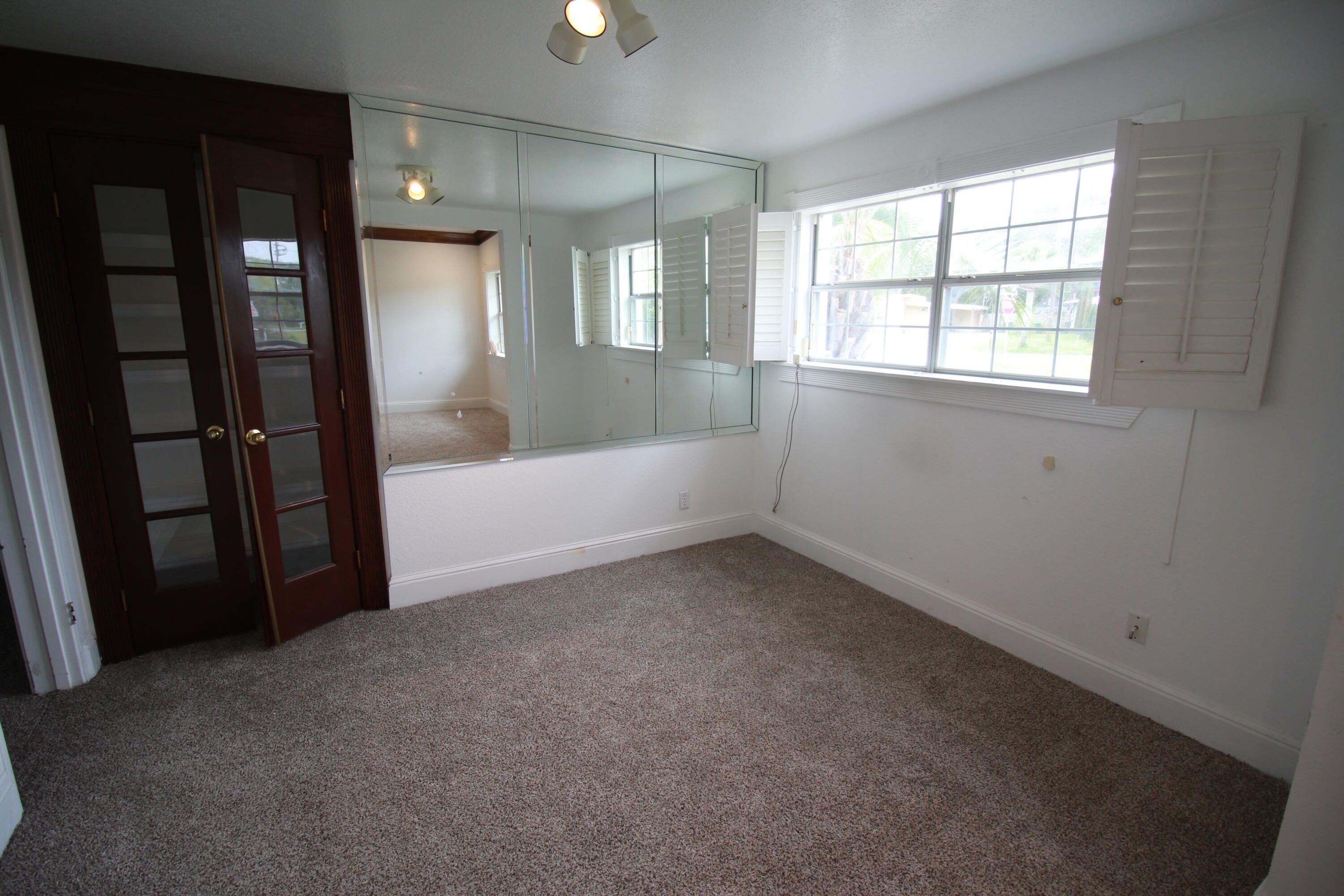 GARNIERS BEACH 2ND - Residential