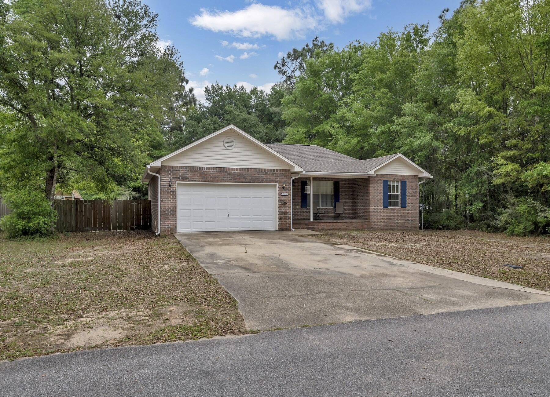 COUNTRY CLUB ESTATES - Residential