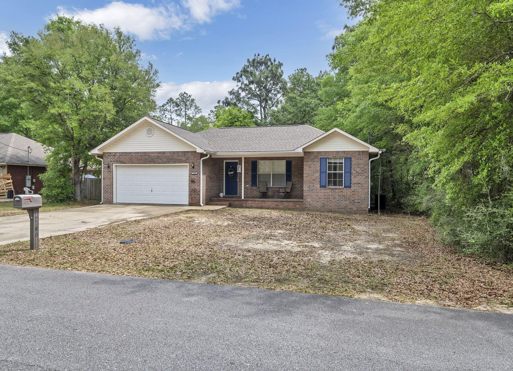 COUNTRY CLUB ESTATES - Residential