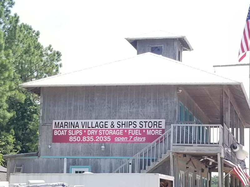 LAGRANGE SHORES - Land