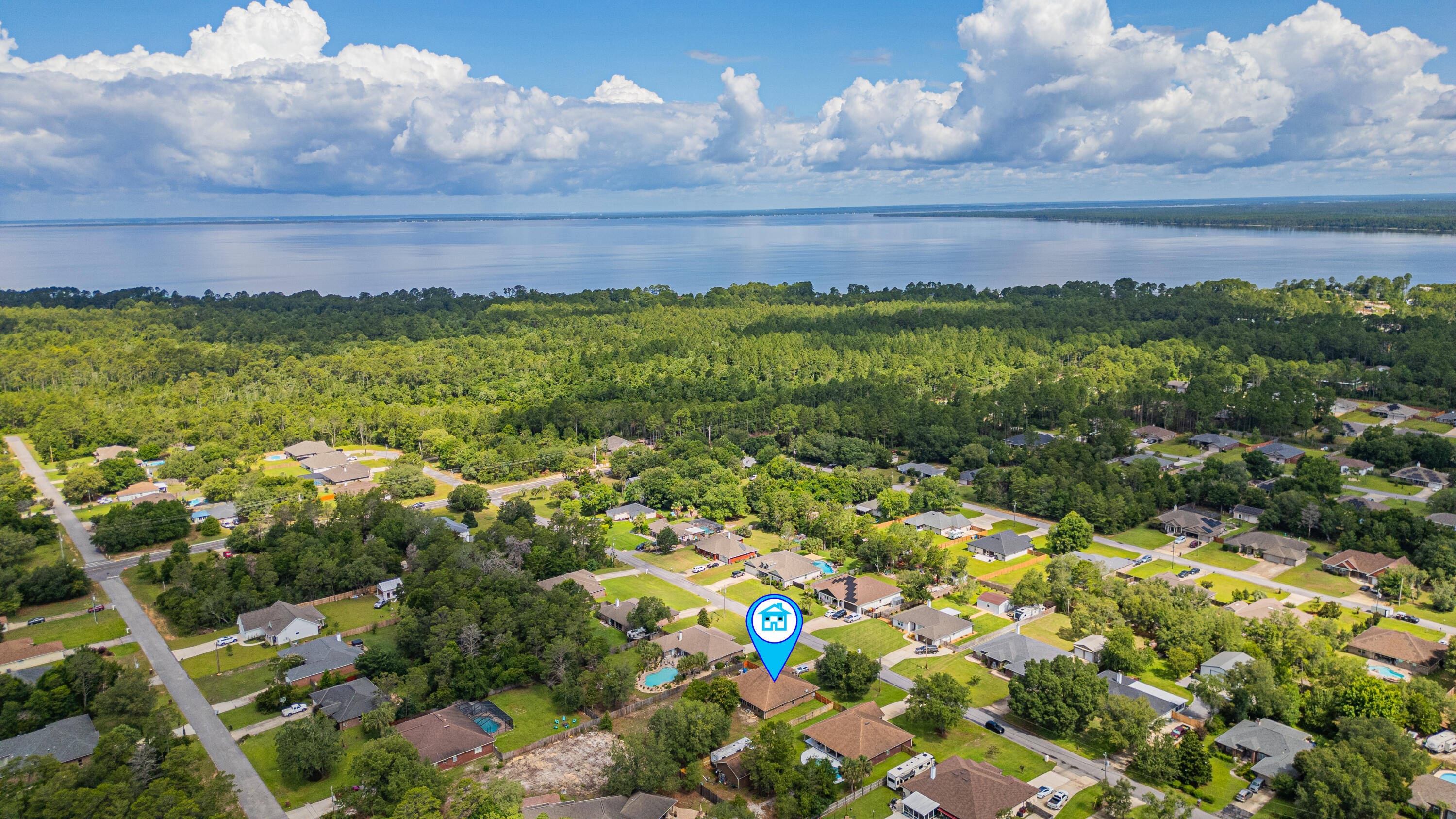 HOLLEY BY THE SEA - Residential