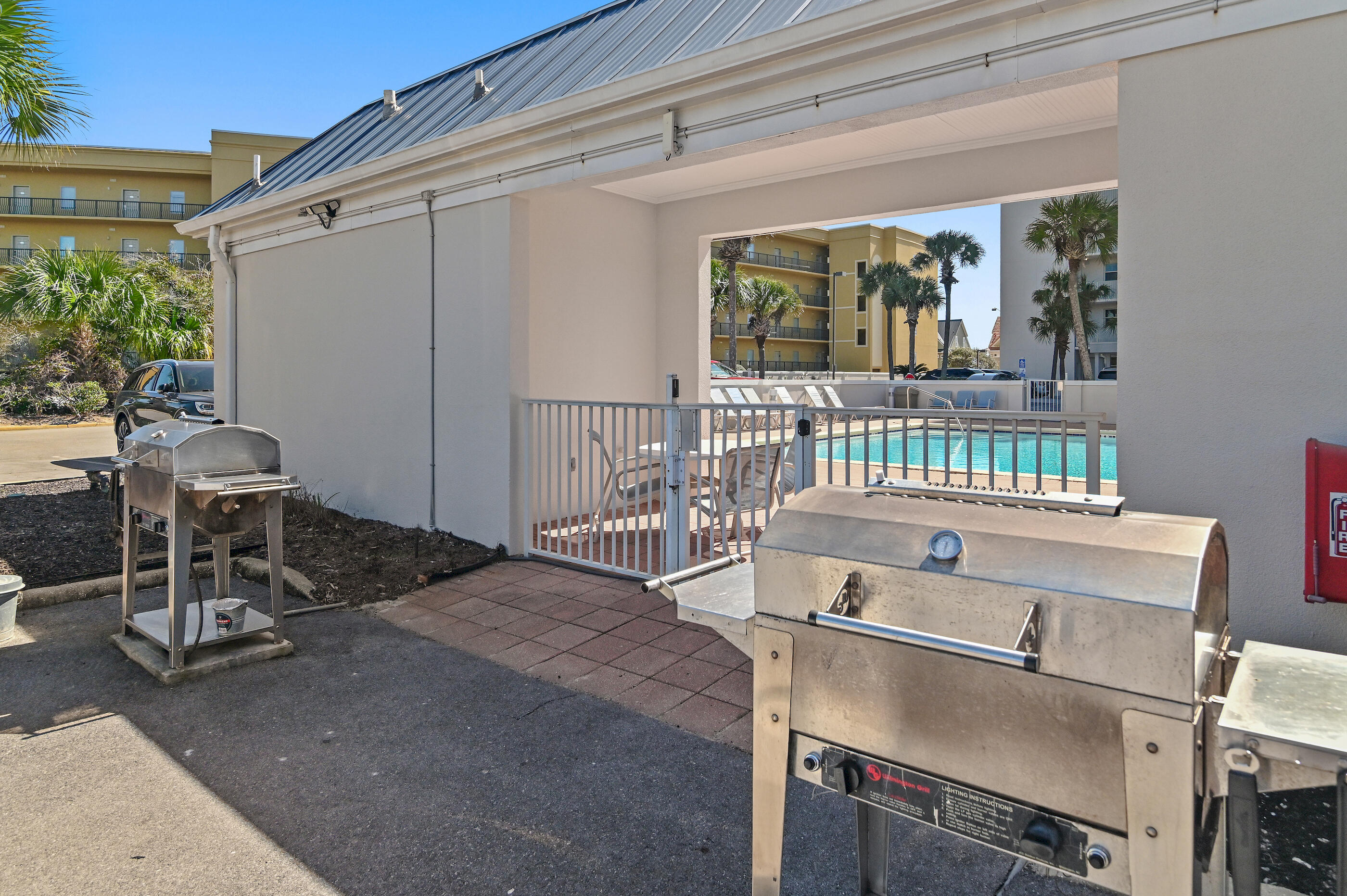 LEEWARD KEY - Residential