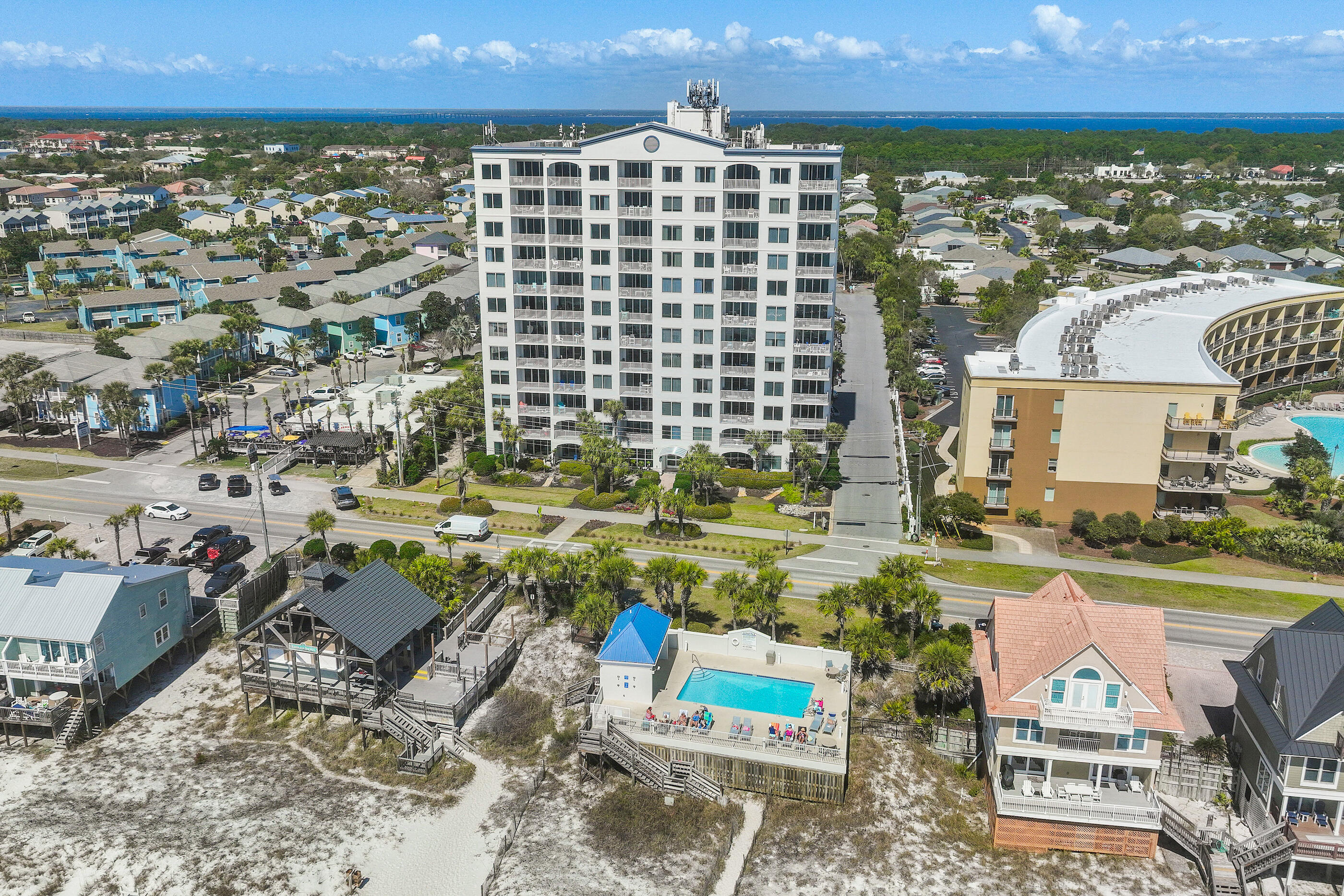 LEEWARD KEY - Residential