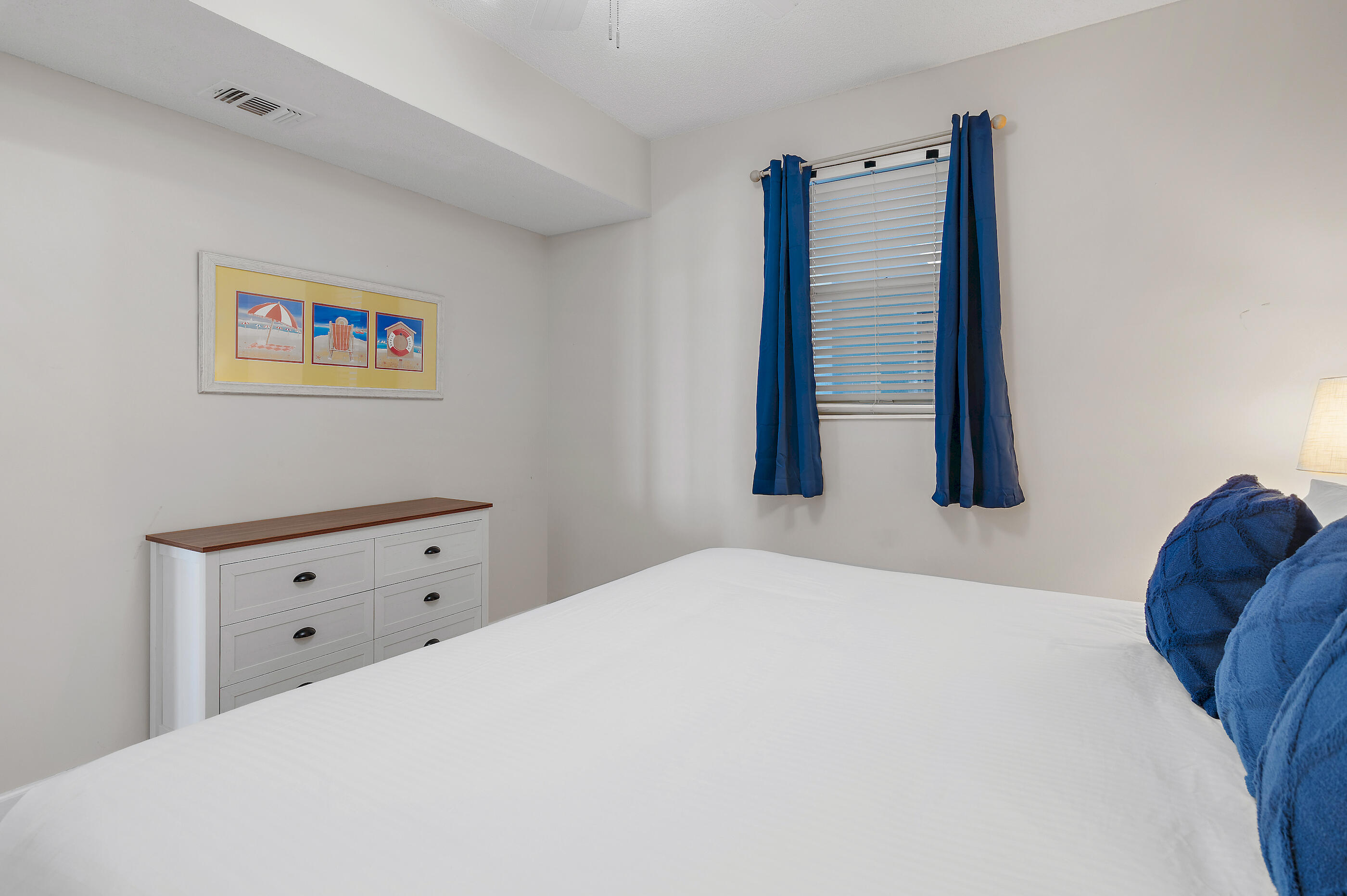 LEEWARD KEY - Residential