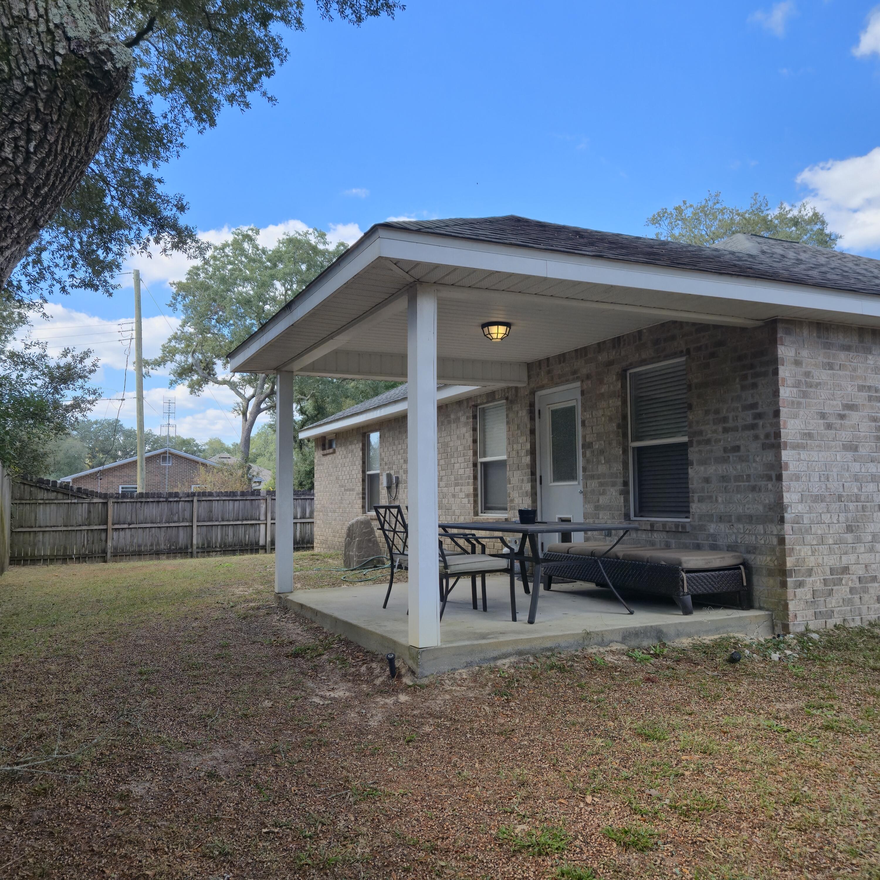 METES & BOUNDS - Residential Lease