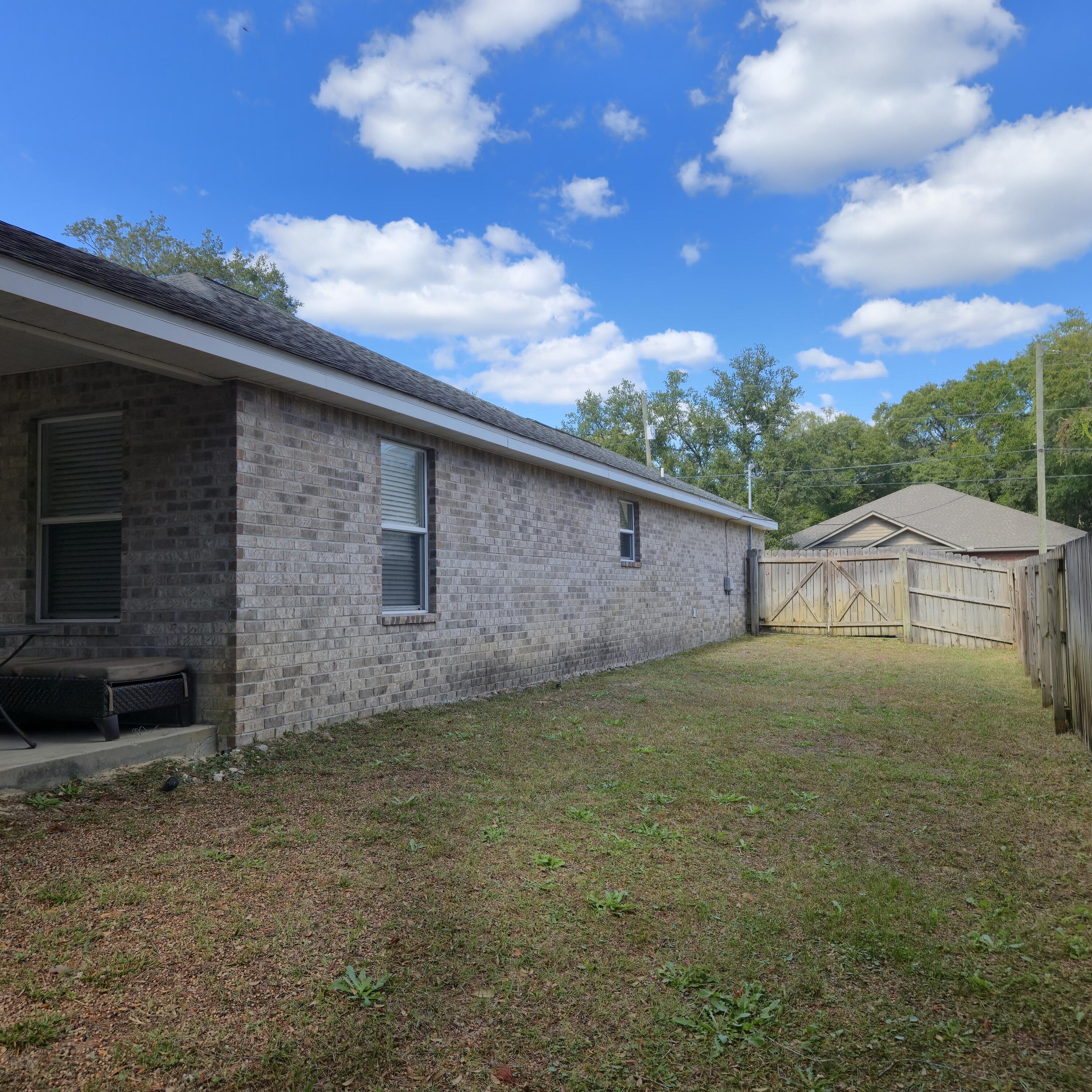 METES & BOUNDS - Residential Lease