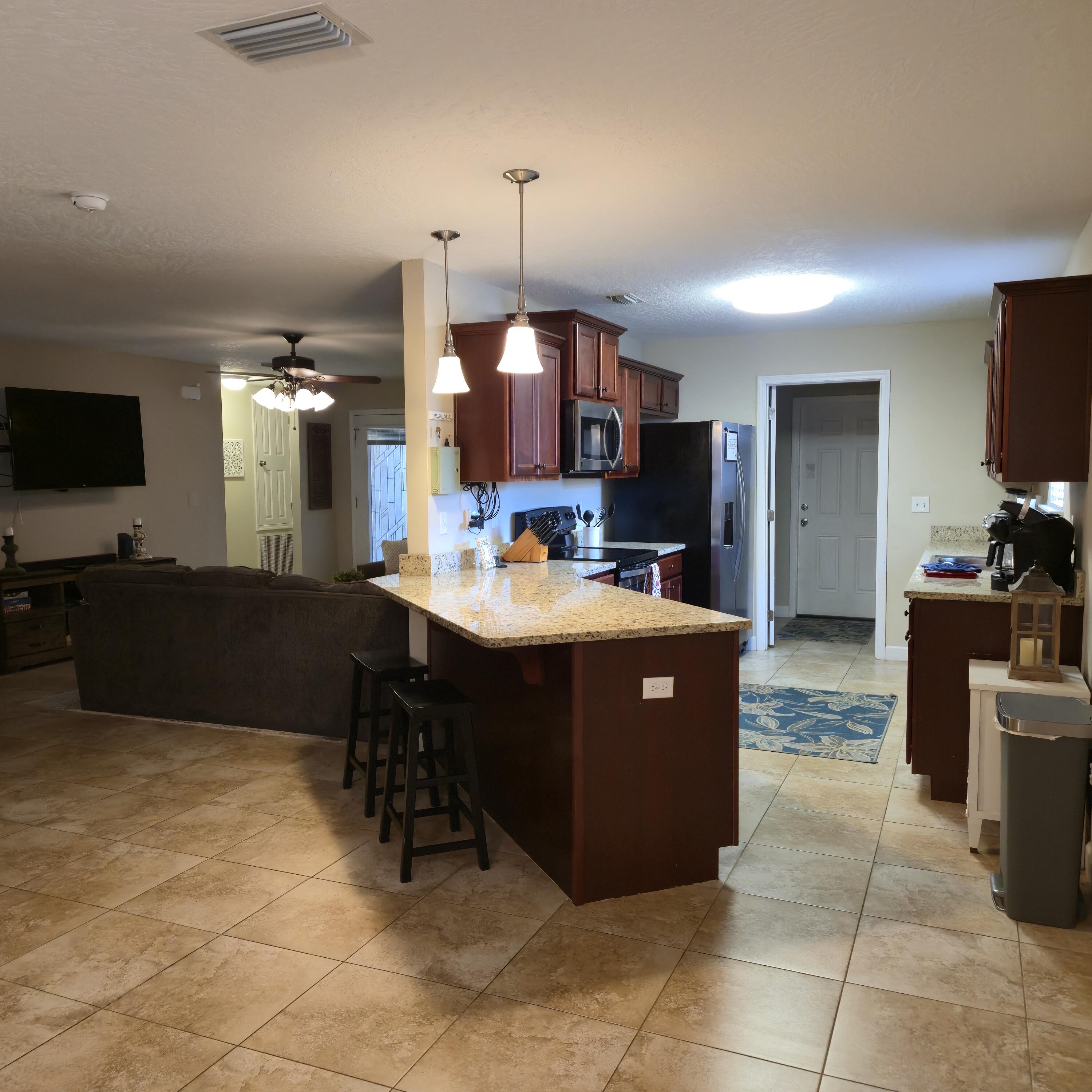 METES & BOUNDS - Residential Lease