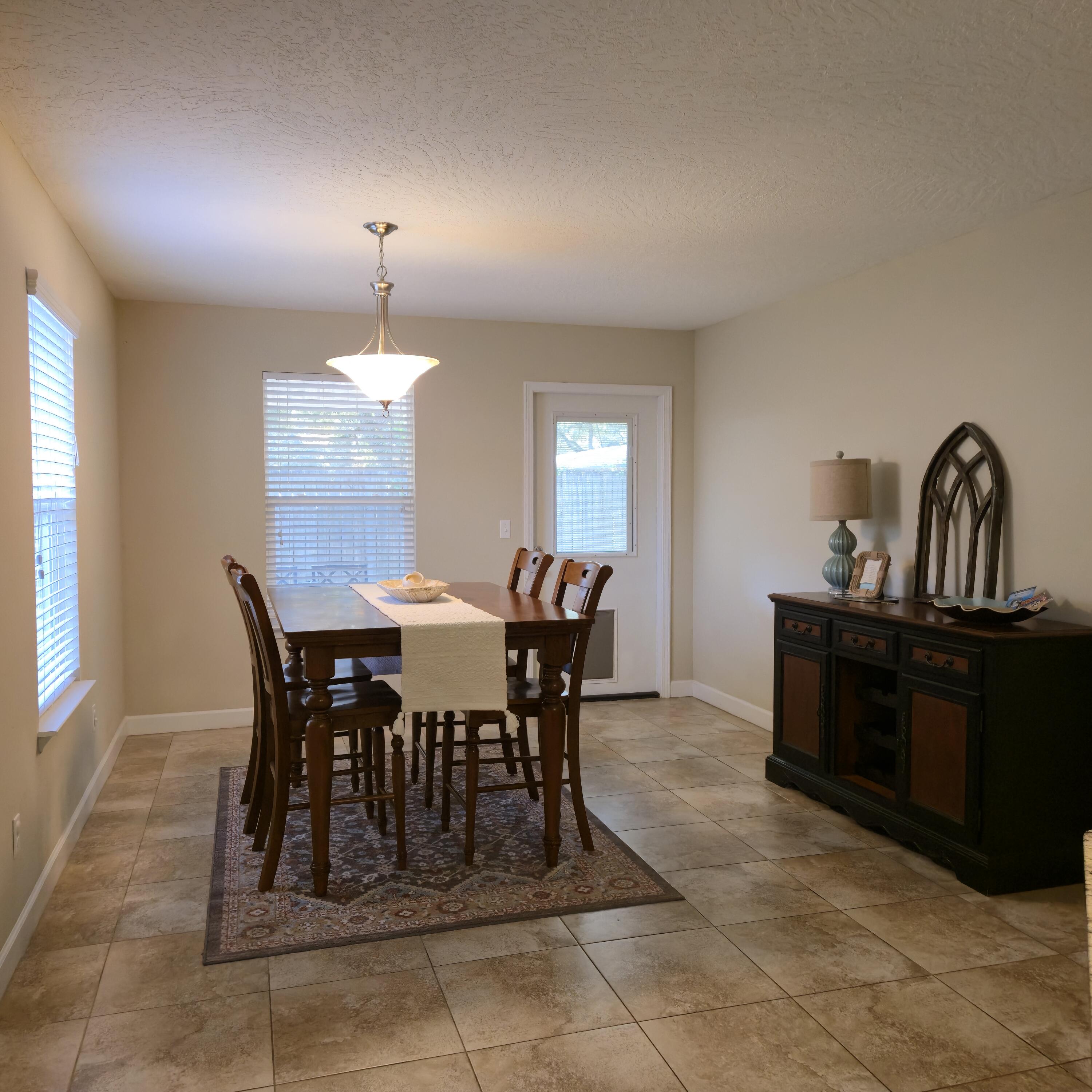 METES & BOUNDS - Residential Lease