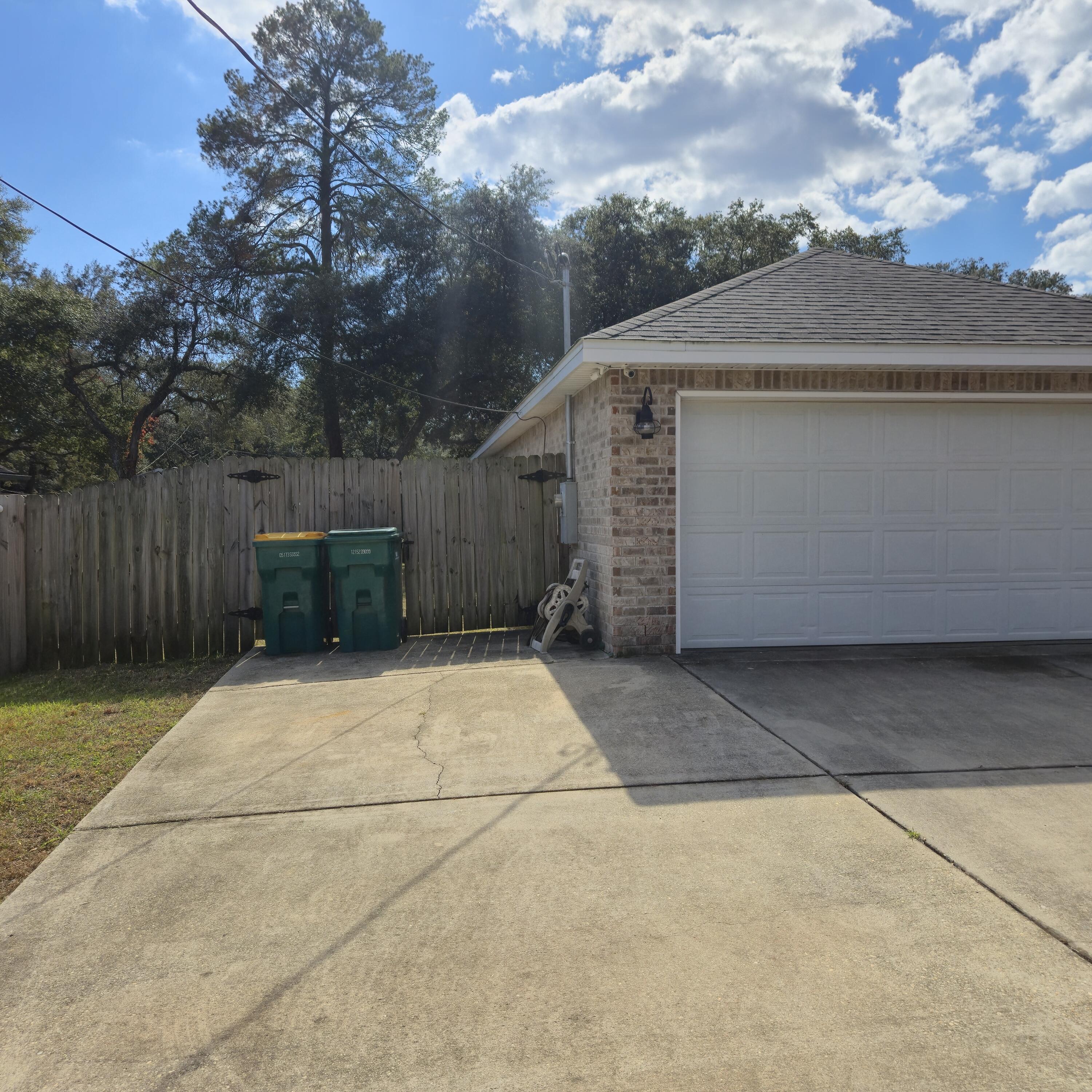 METES & BOUNDS - Residential Lease