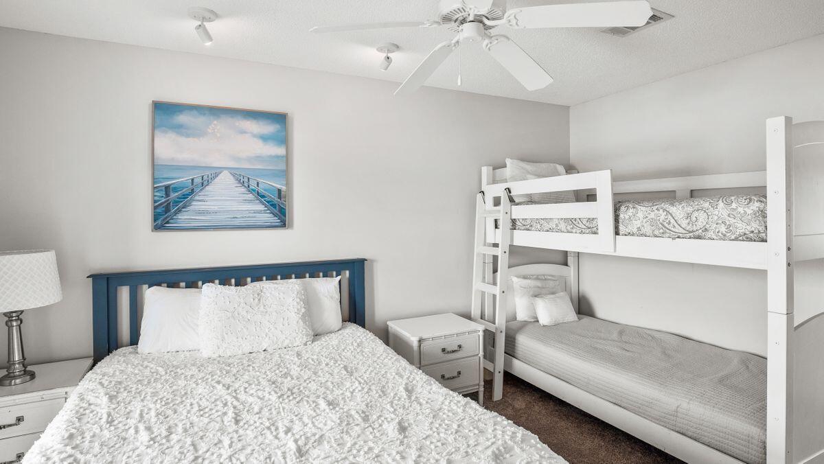 ROLLIN TIDE VILLAS - Residential