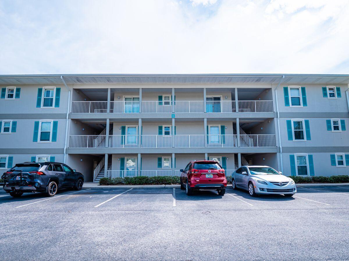 ROLLIN TIDE VILLAS - Residential