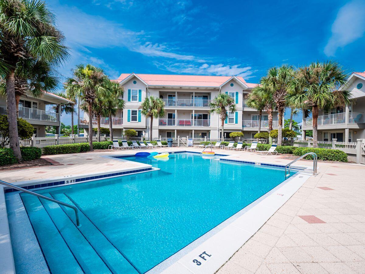 ROLLIN TIDE VILLAS - Residential