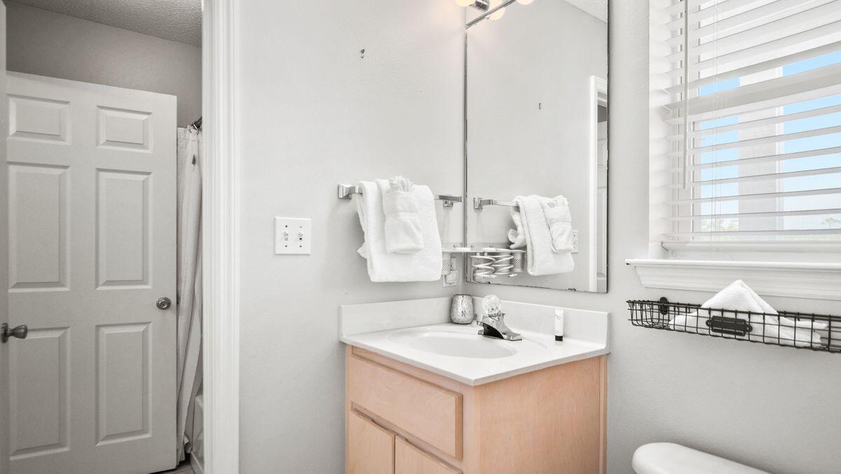 ROLLIN TIDE VILLAS - Residential