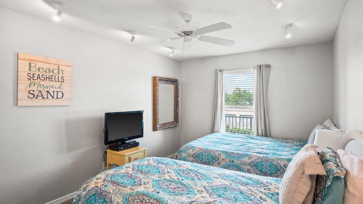 ROLLIN TIDE VILLAS - Residential