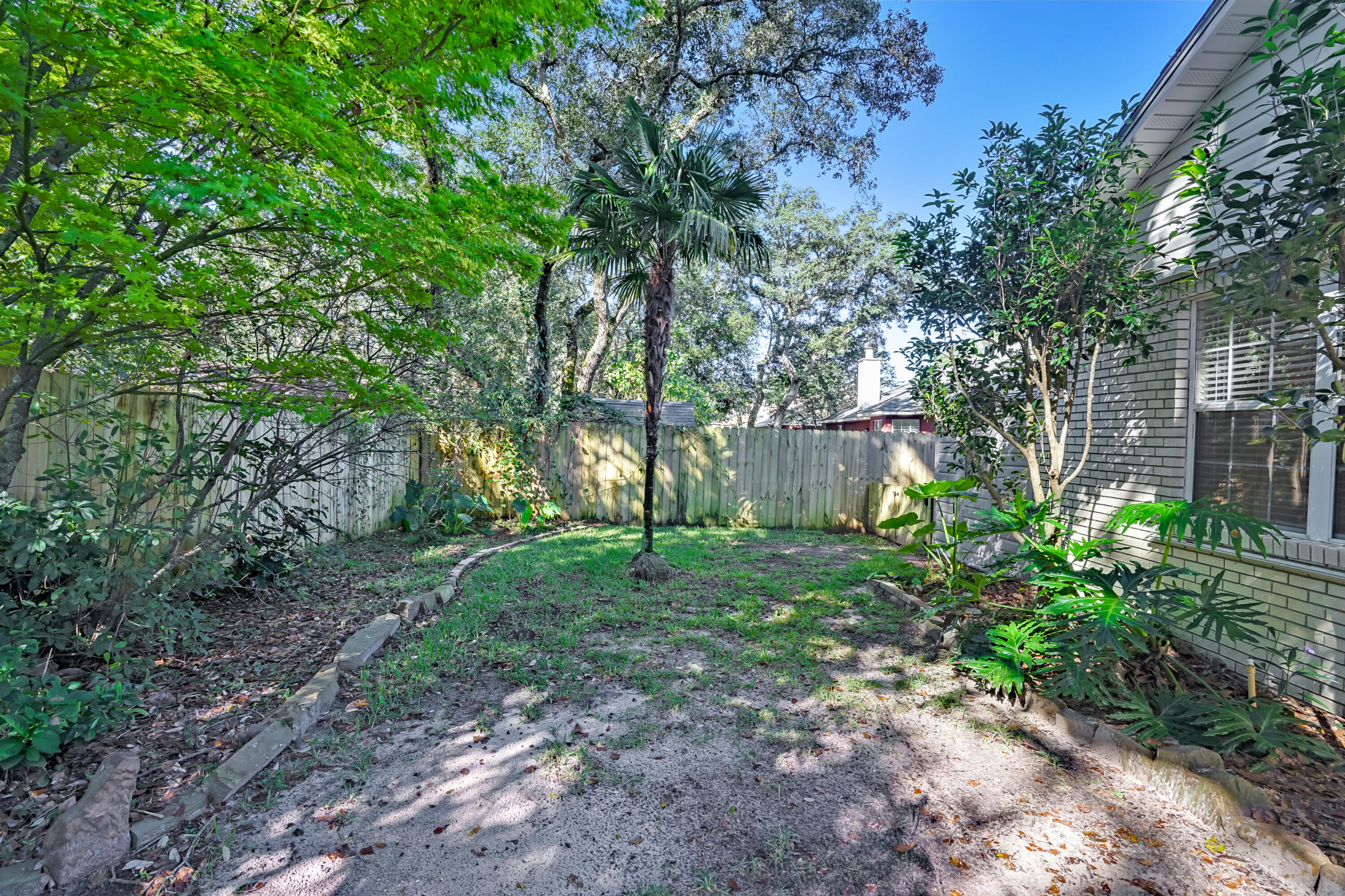 VILLA DANIELLE 1ST ADDN - Residential