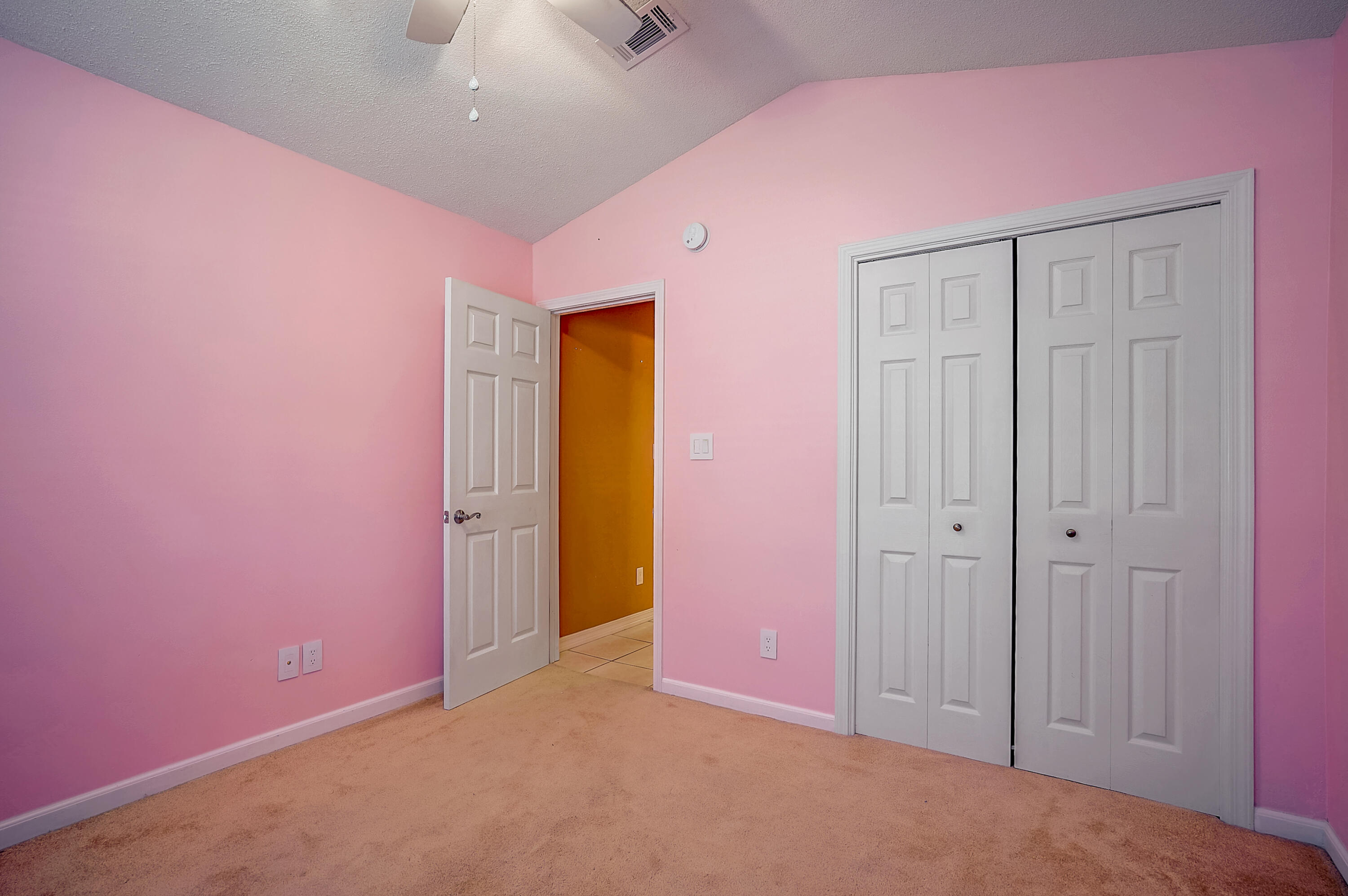 VILLA DANIELLE 1ST ADDN - Residential