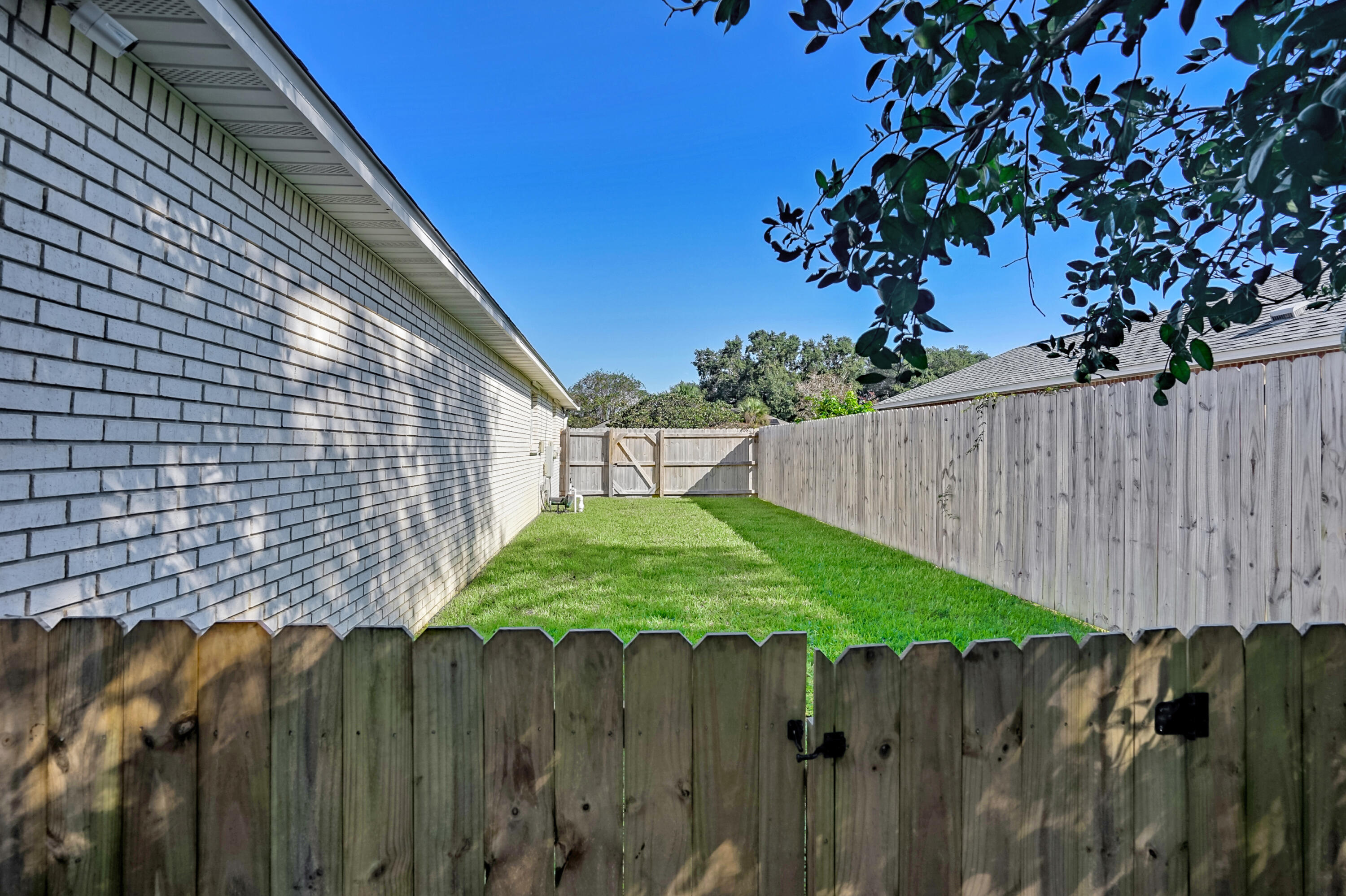 VILLA DANIELLE 1ST ADDN - Residential