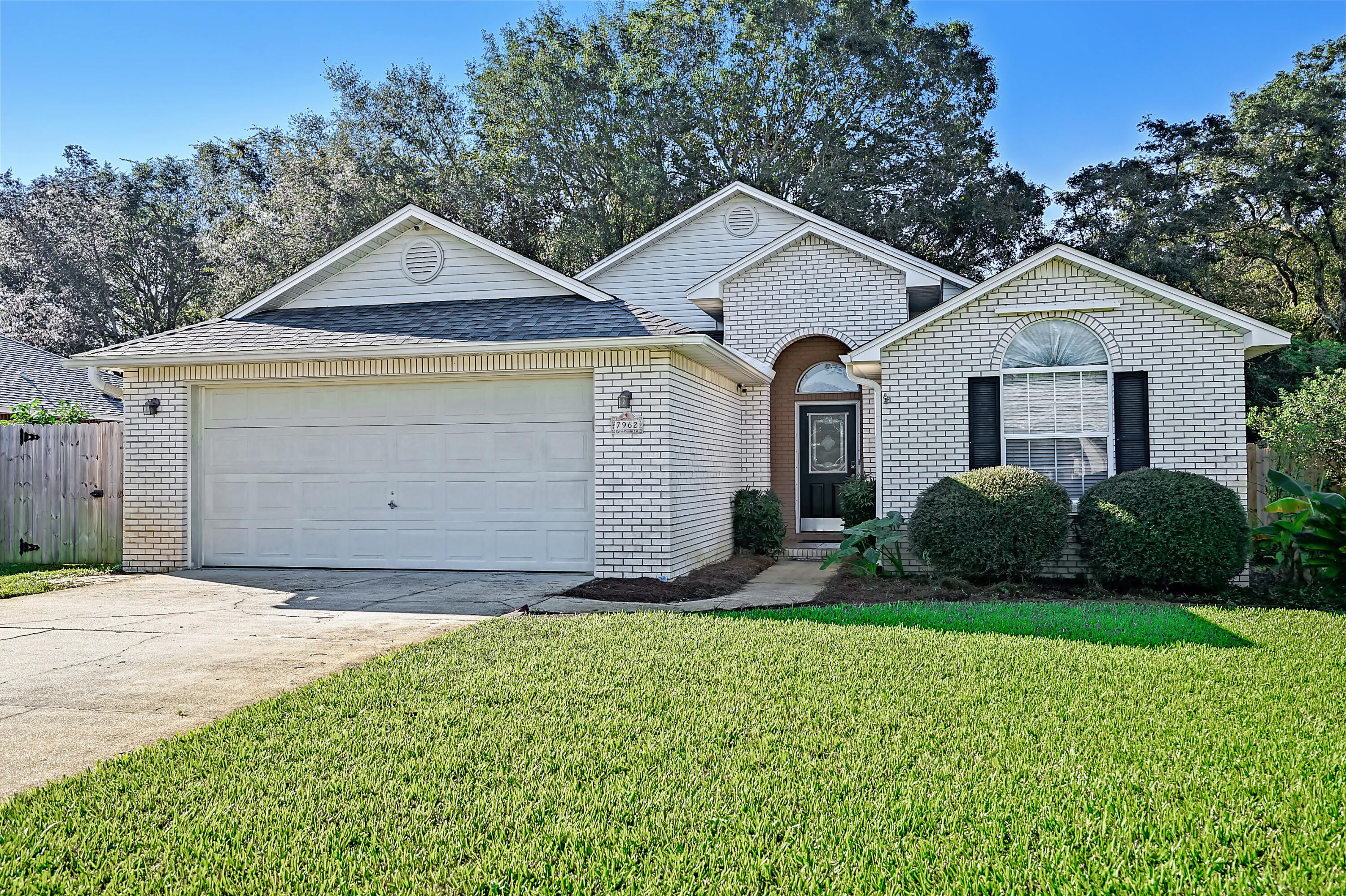 VILLA DANIELLE 1ST ADDN - Residential