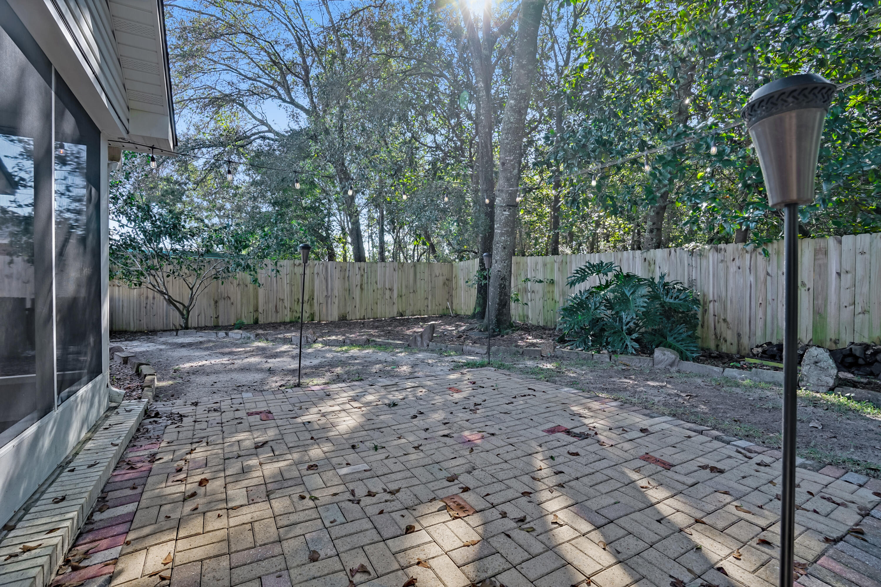 VILLA DANIELLE 1ST ADDN - Residential