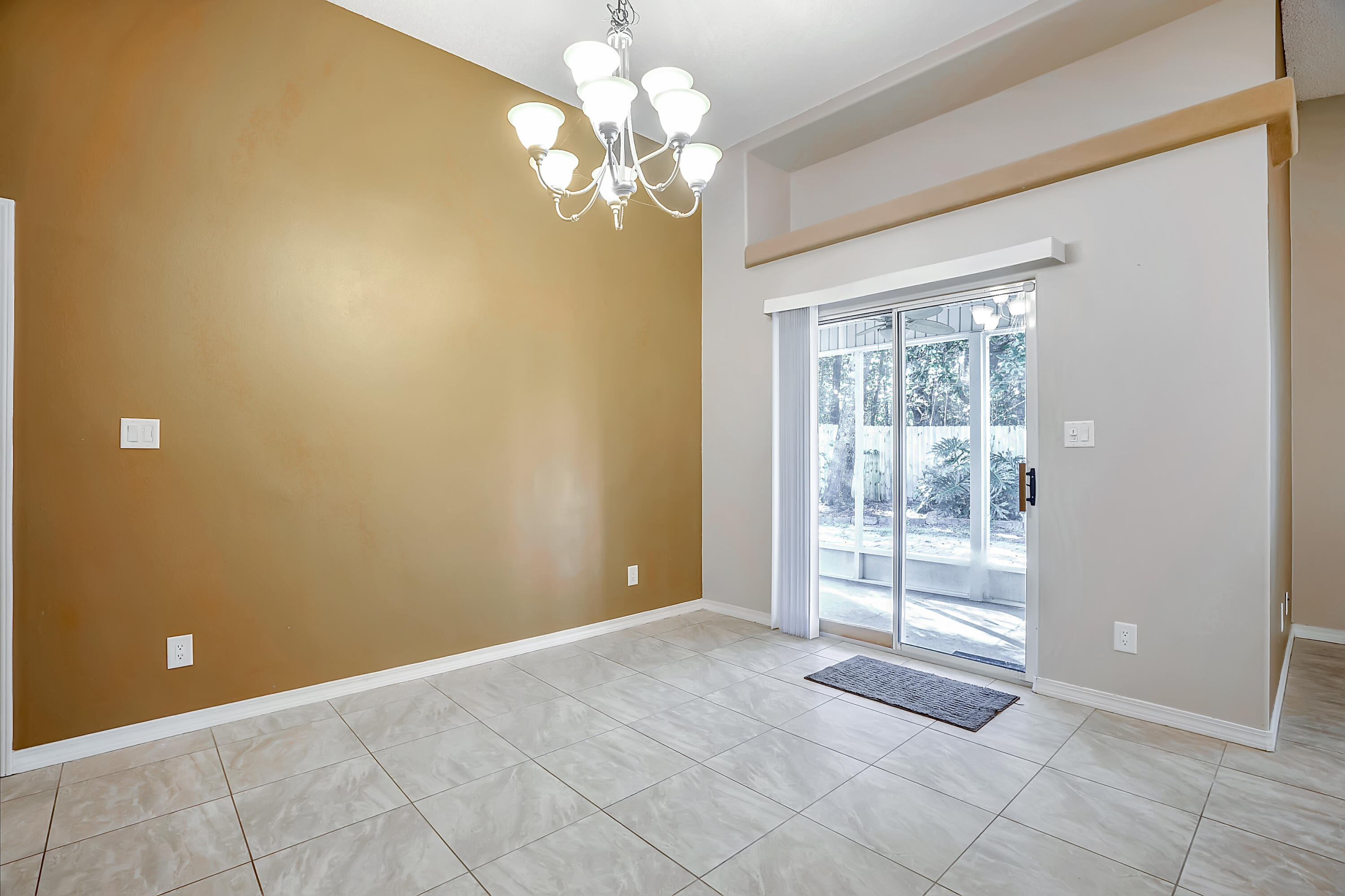 VILLA DANIELLE 1ST ADDN - Residential