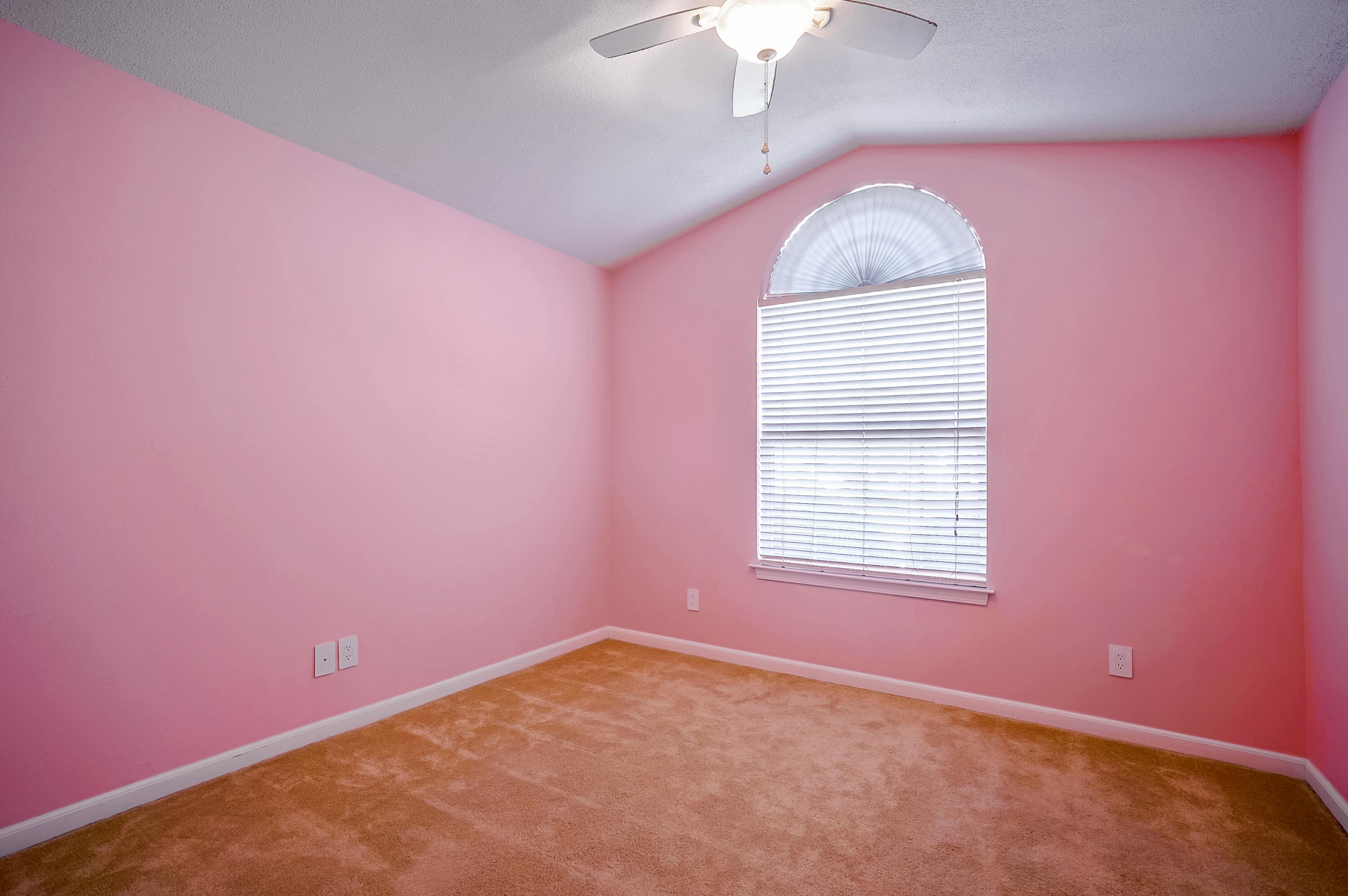 VILLA DANIELLE 1ST ADDN - Residential