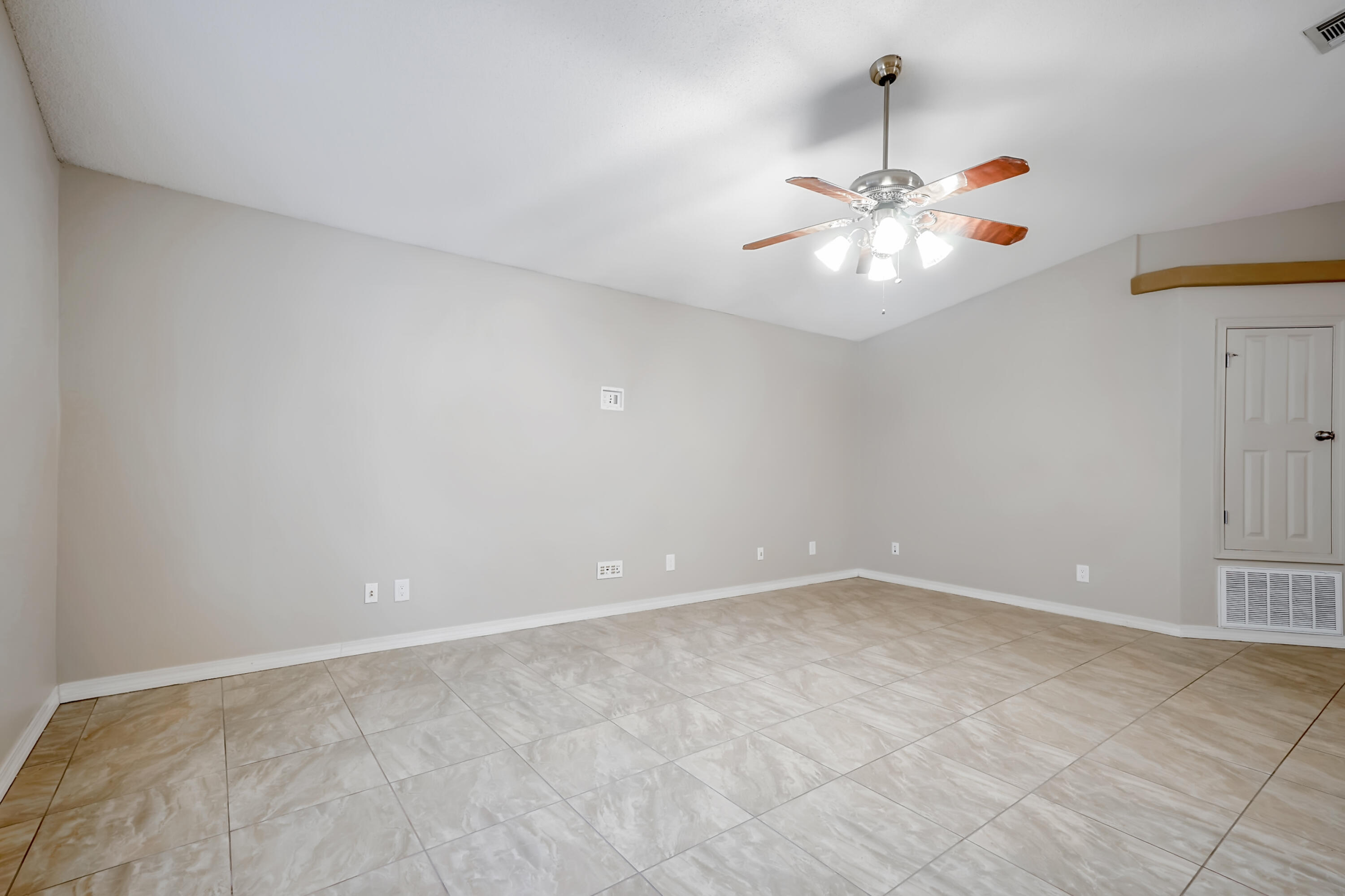 VILLA DANIELLE 1ST ADDN - Residential