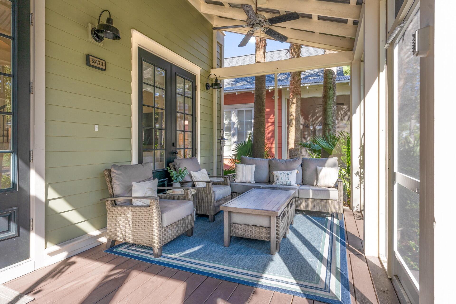 BUNGALOS AT SANDESTIN - Residential