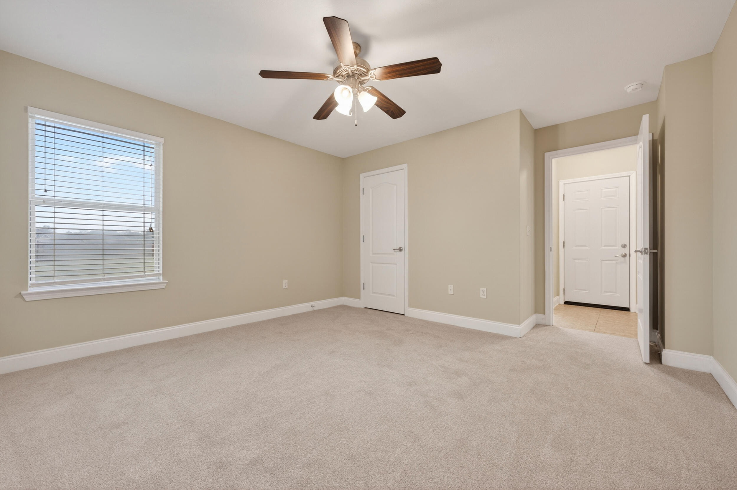 BROWNSTONE MANOR - Residential