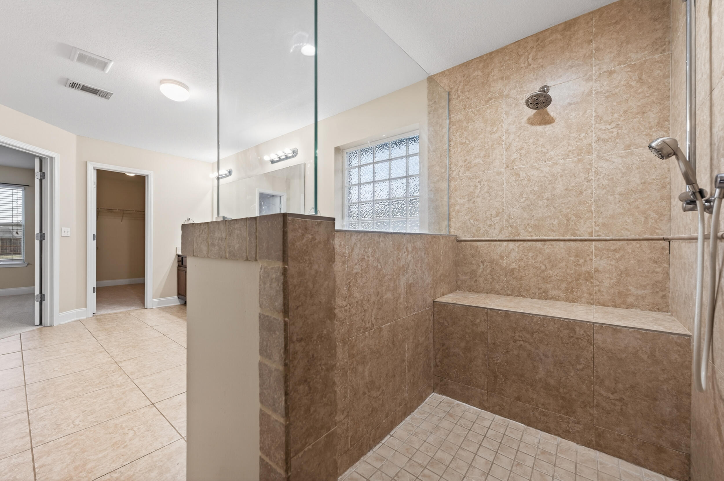 BROWNSTONE MANOR - Residential