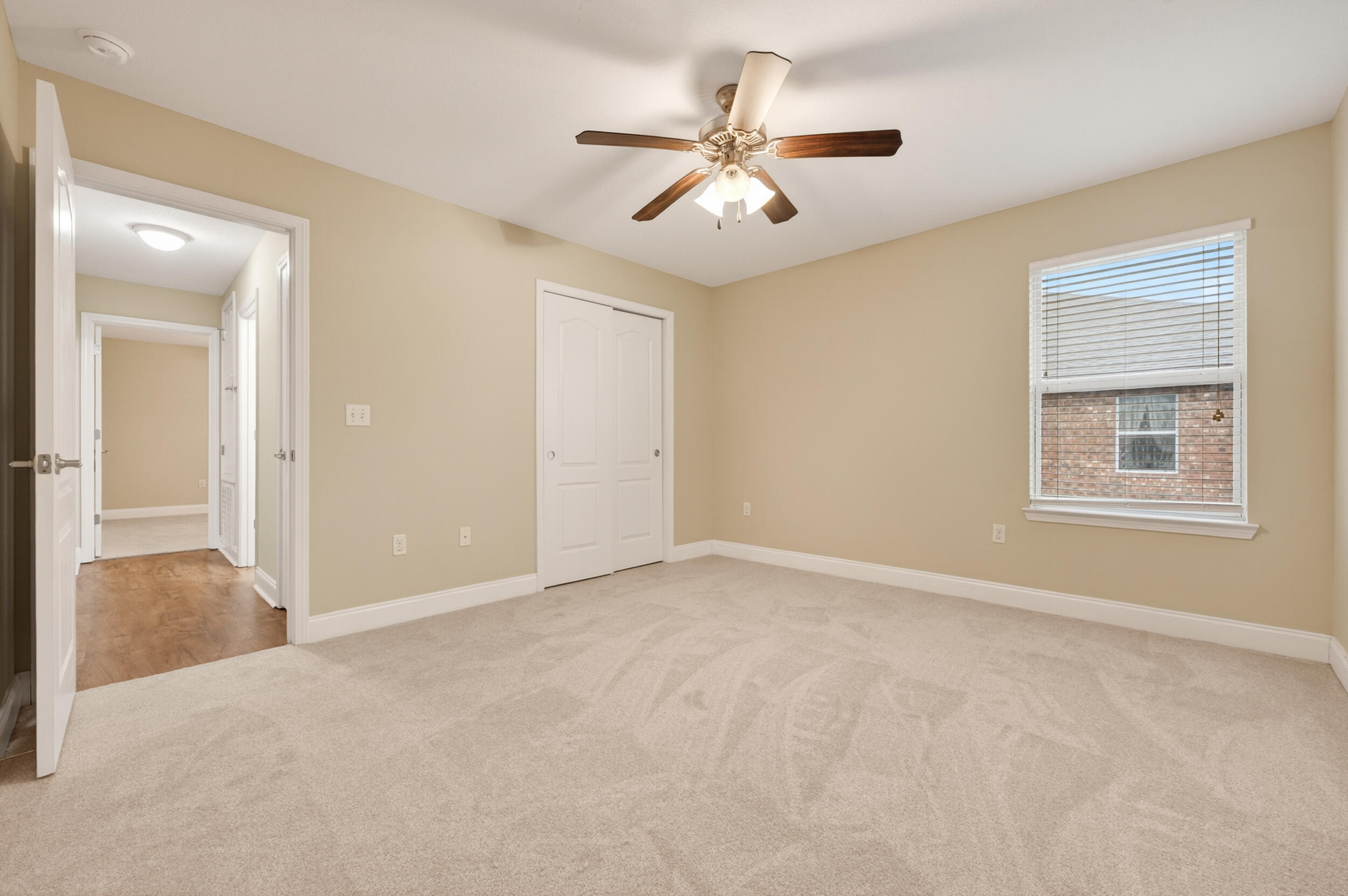 BROWNSTONE MANOR - Residential