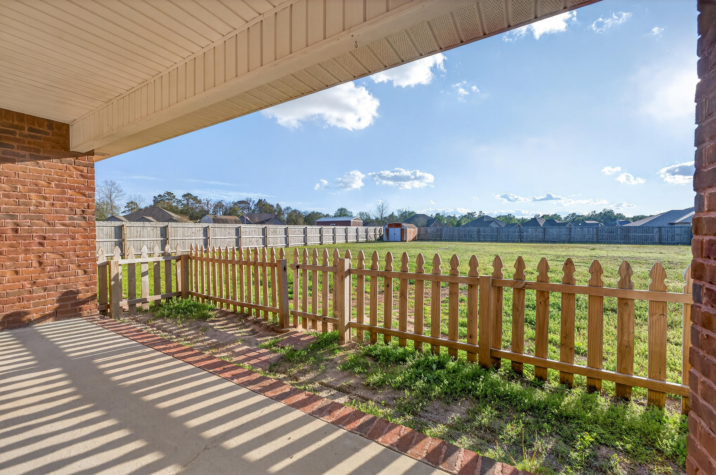 BROWNSTONE MANOR - Residential