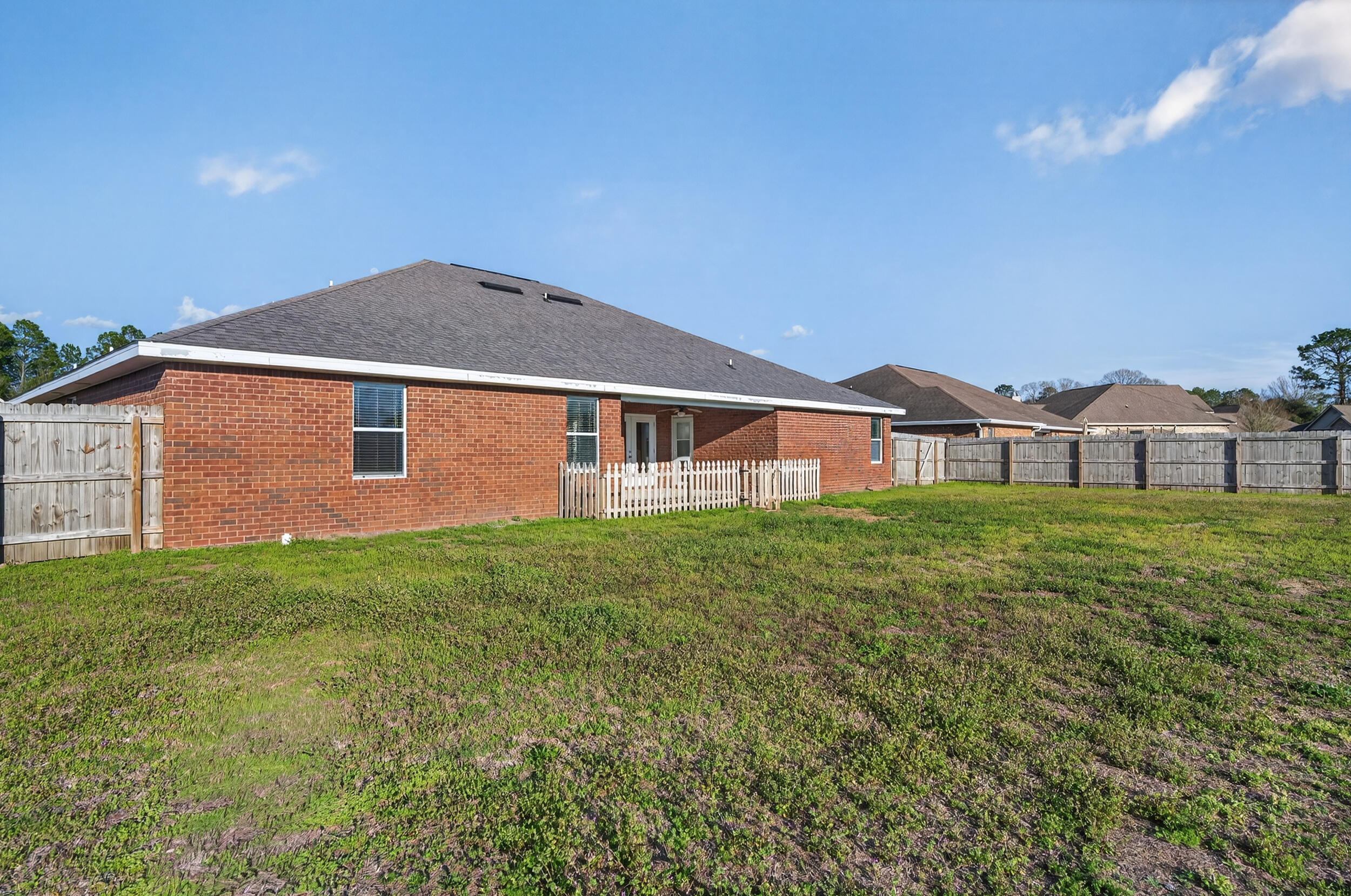 BROWNSTONE MANOR - Residential