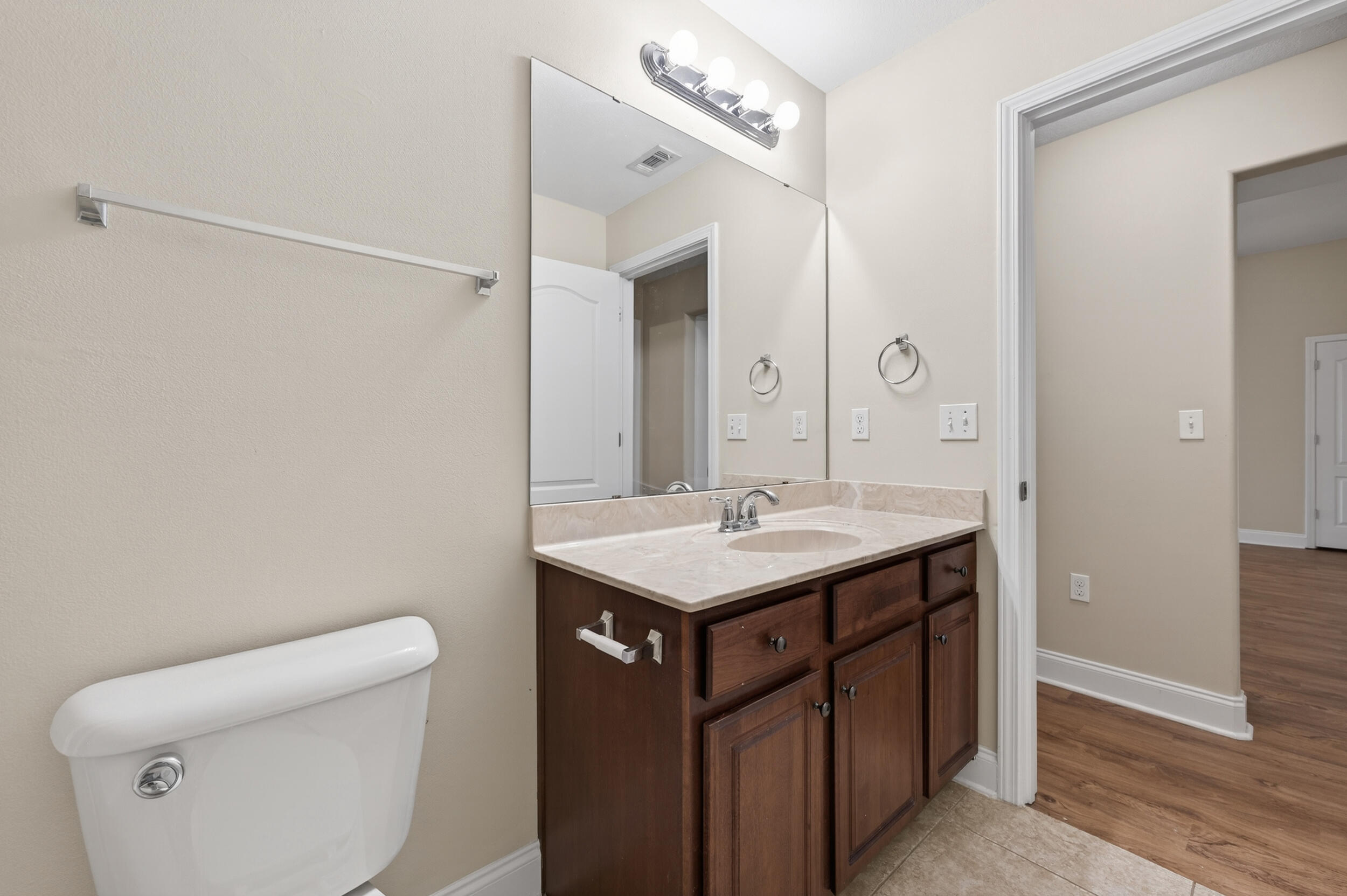 BROWNSTONE MANOR - Residential