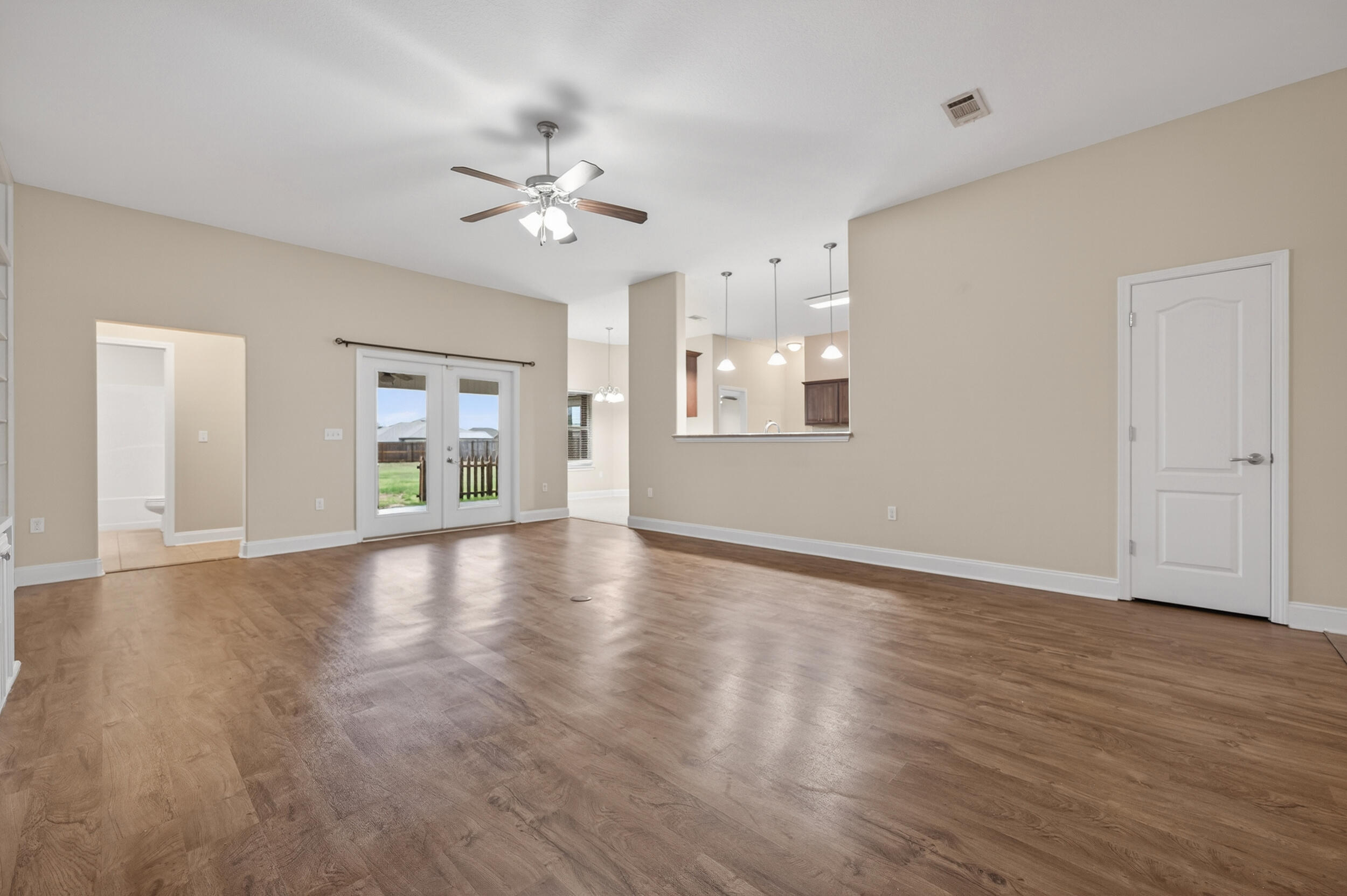 BROWNSTONE MANOR - Residential