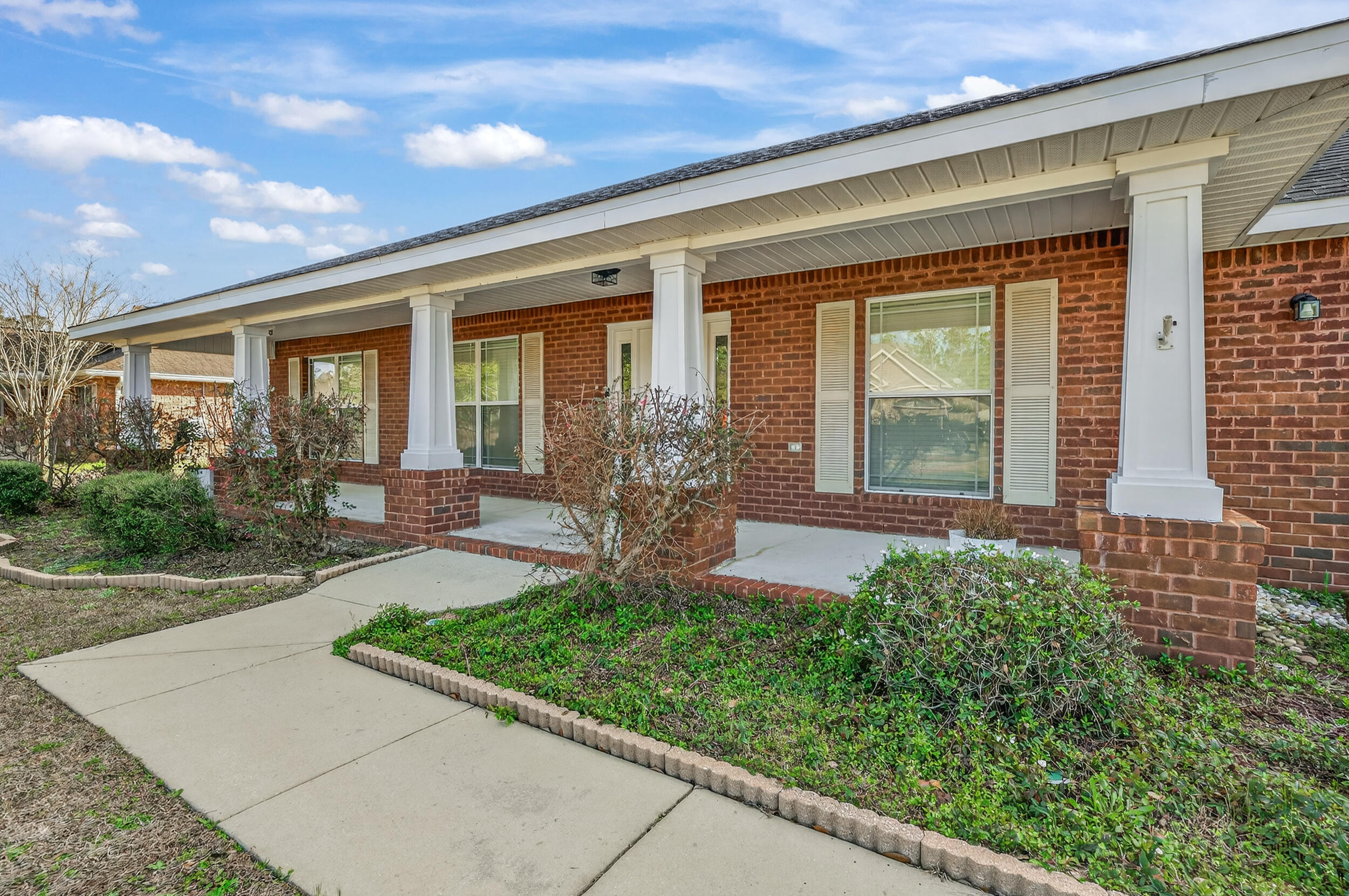 BROWNSTONE MANOR - Residential